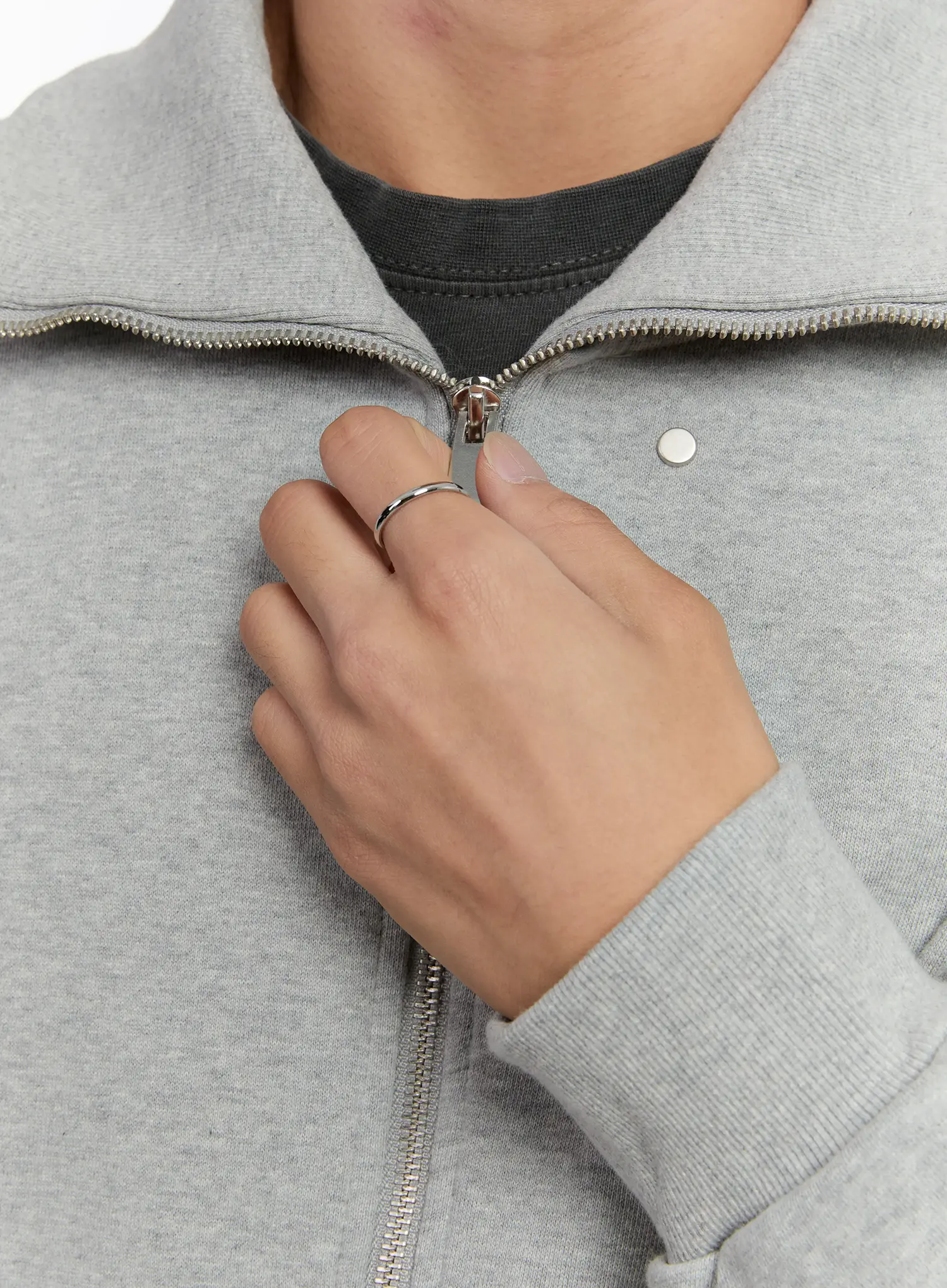 Men's Sleek Minimal Ring IS529 - Image 6