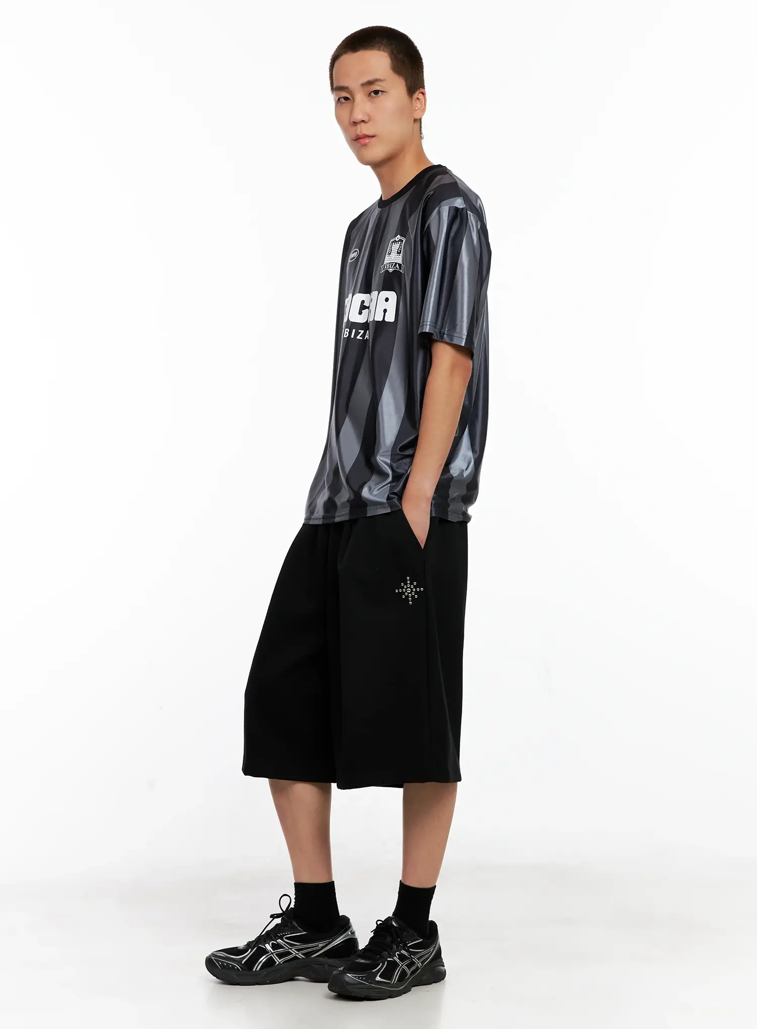 Men's Studded Bermuda Shorts IG511 - Image 12
