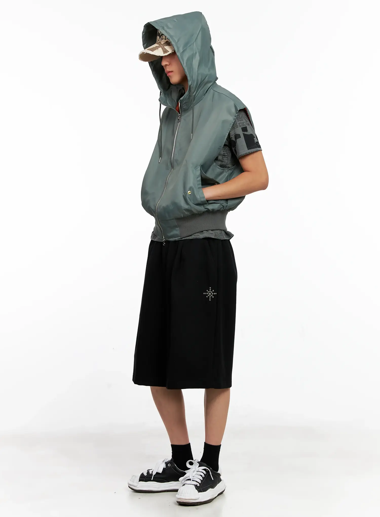 Men's Studded Bermuda Shorts IG511 - Image 15