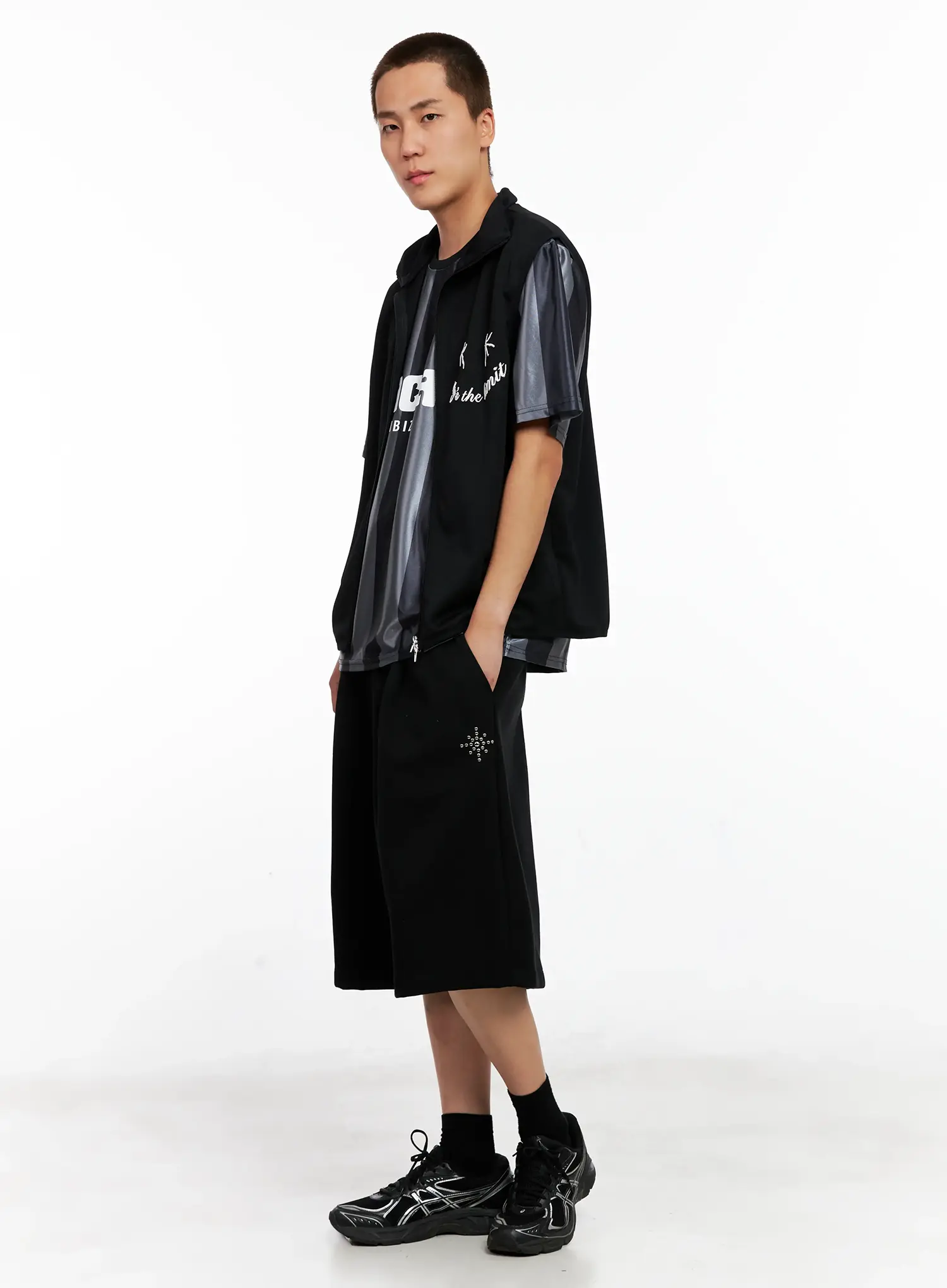 Men's Studded Bermuda Shorts IG511 - Image 3