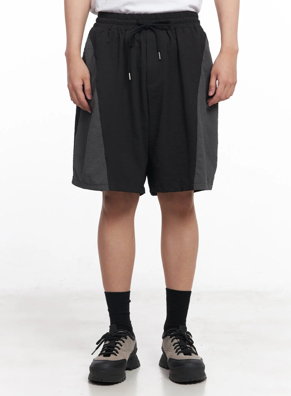 Men's Two-Tone Wide-Leg Shorts IY520 - Image 2