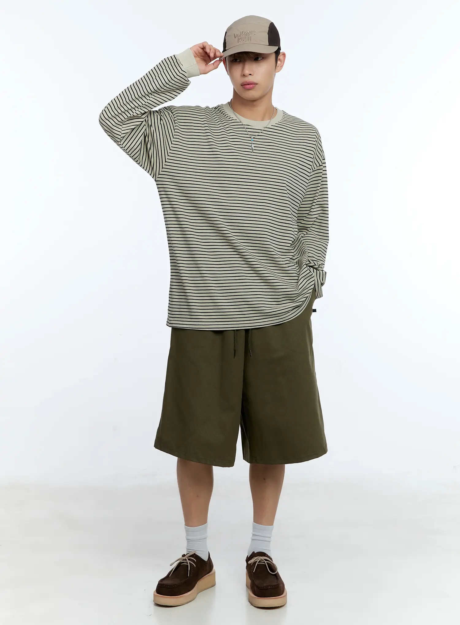 Men's Utility Bermuda Shorts IG519 - Image 16