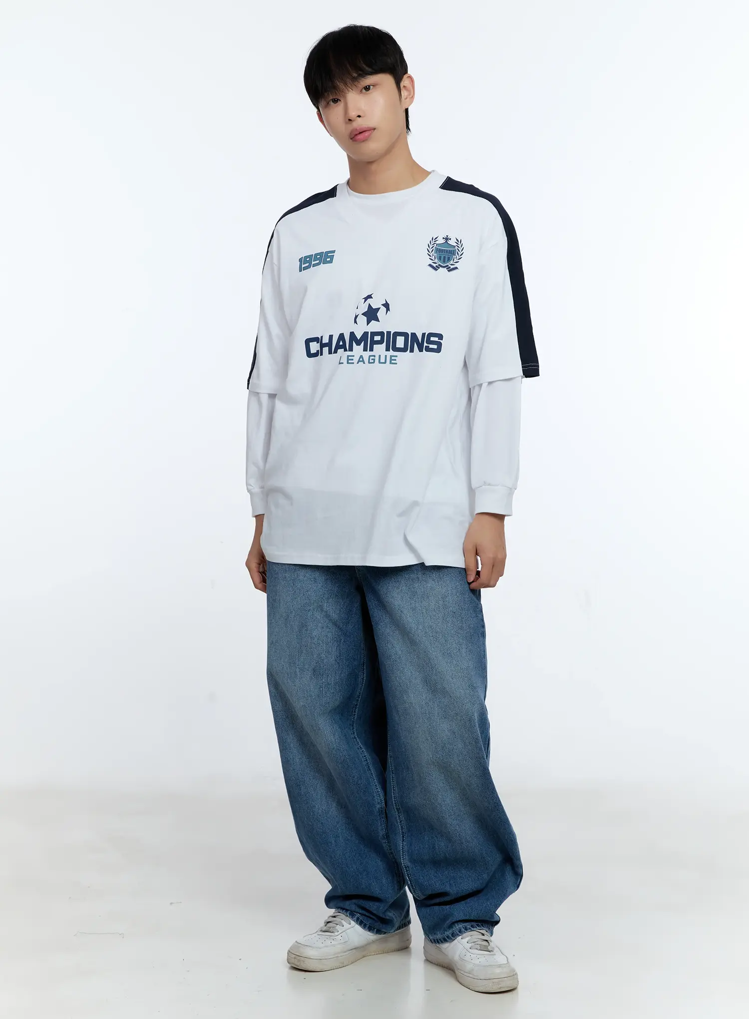 Men's V-Neck Champions League Graphic Jersey IG515 - Image 2