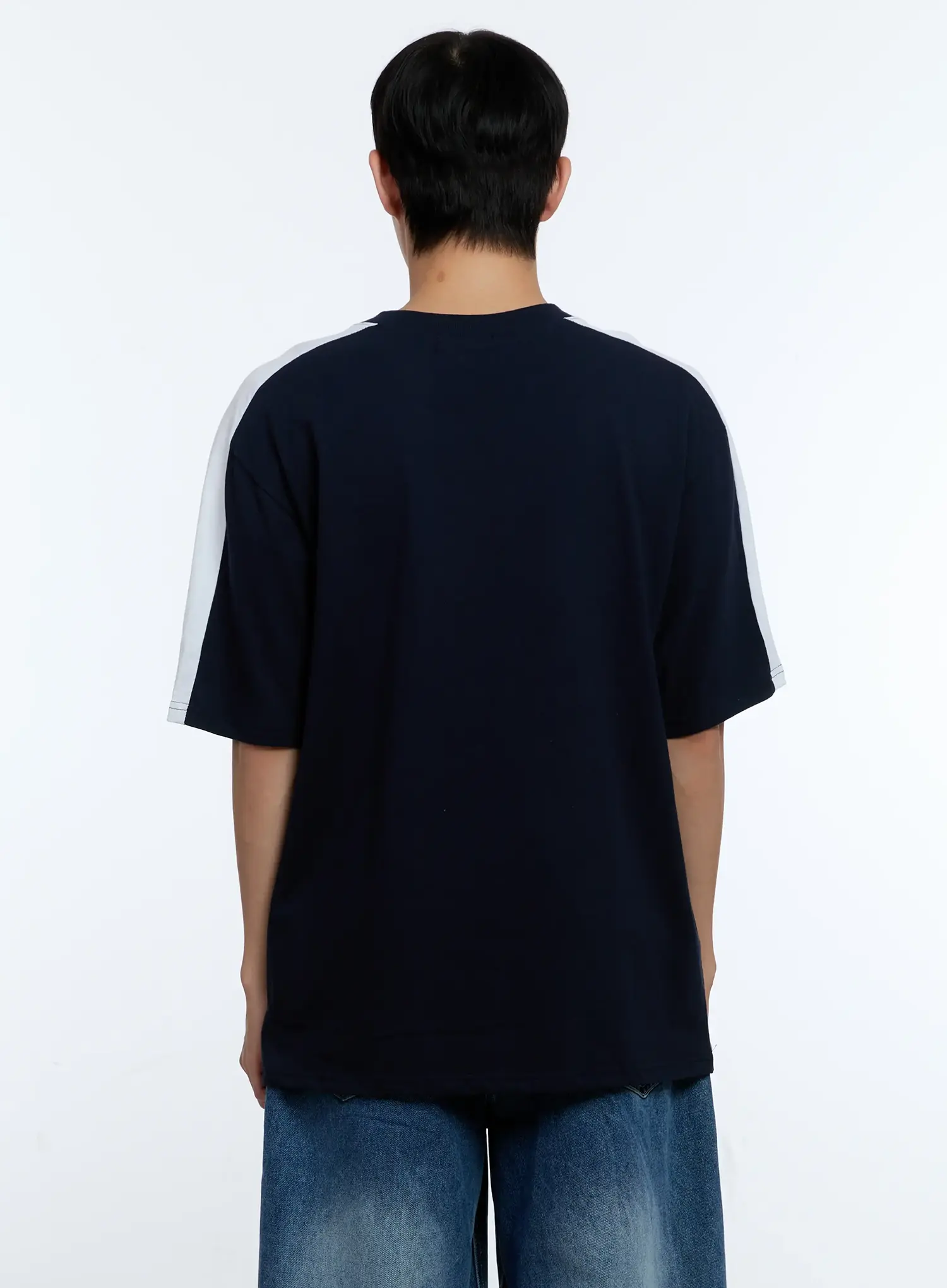 Men's V-Neck Champions League Graphic Jersey IG515 - Image 6