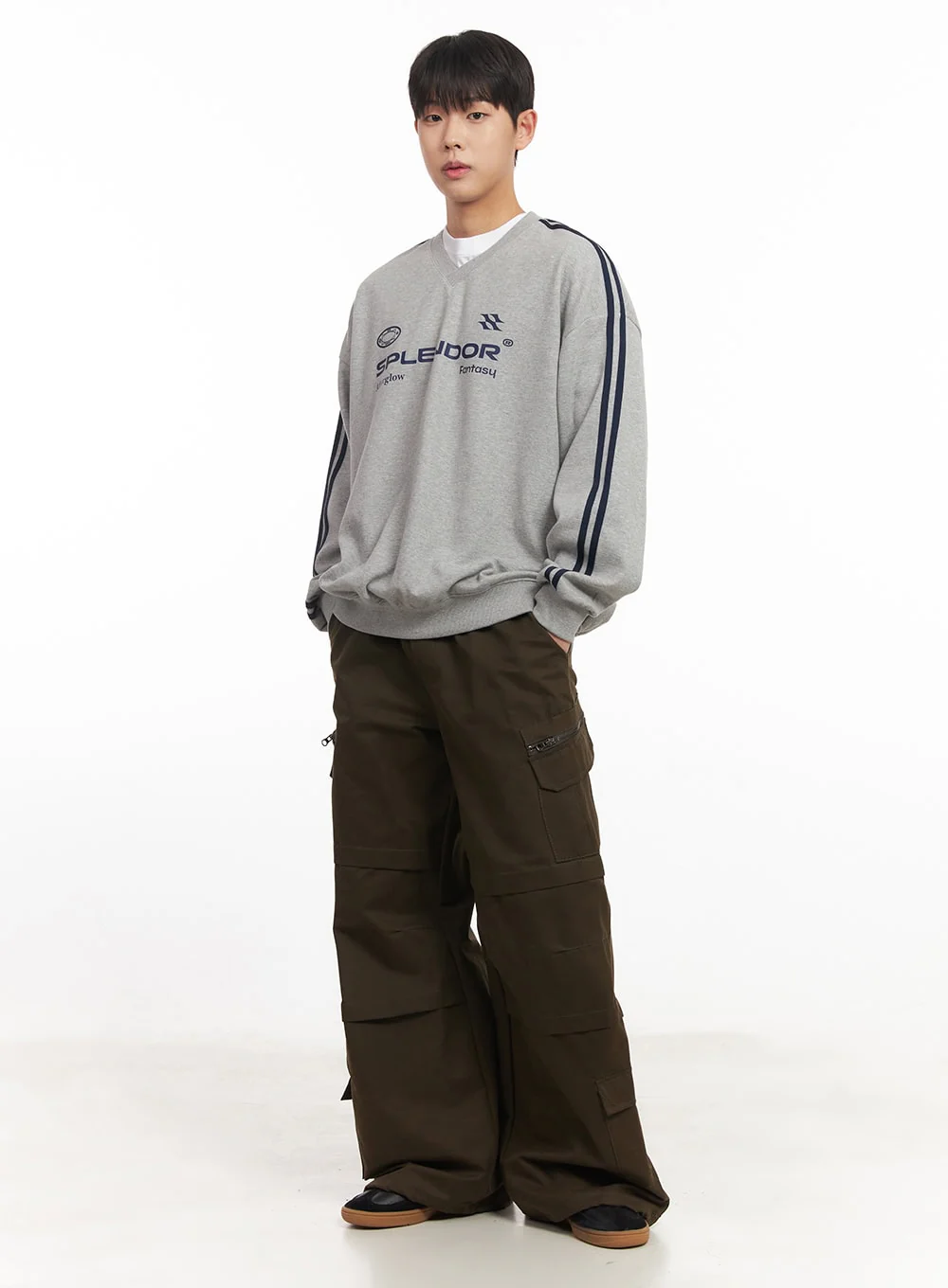 Men's V-Neck Graphic Sweatshirt IM528 - Image 11