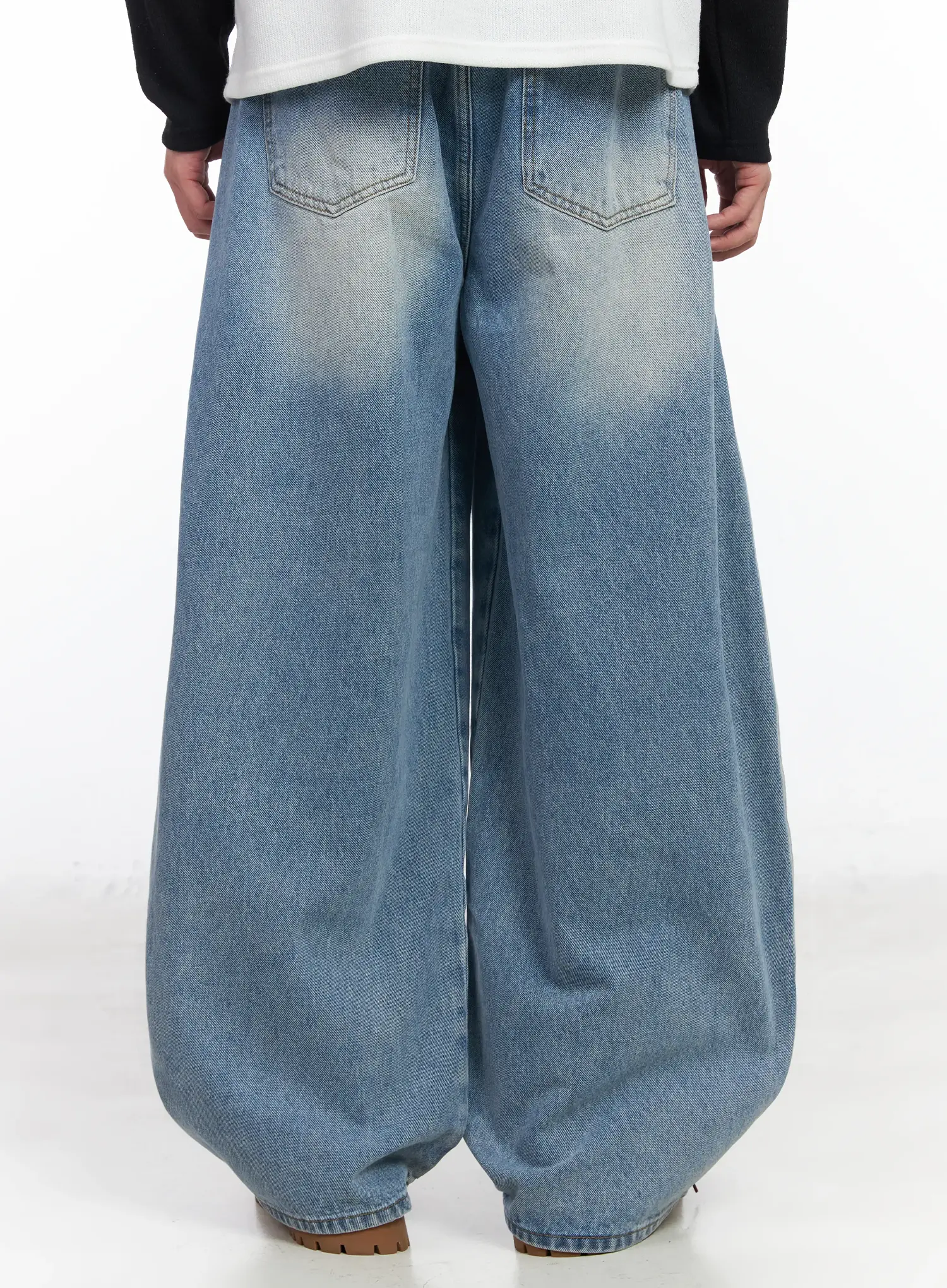 Men's Vintage-Wash Wide Leg Jeans IM518 - Image 7
