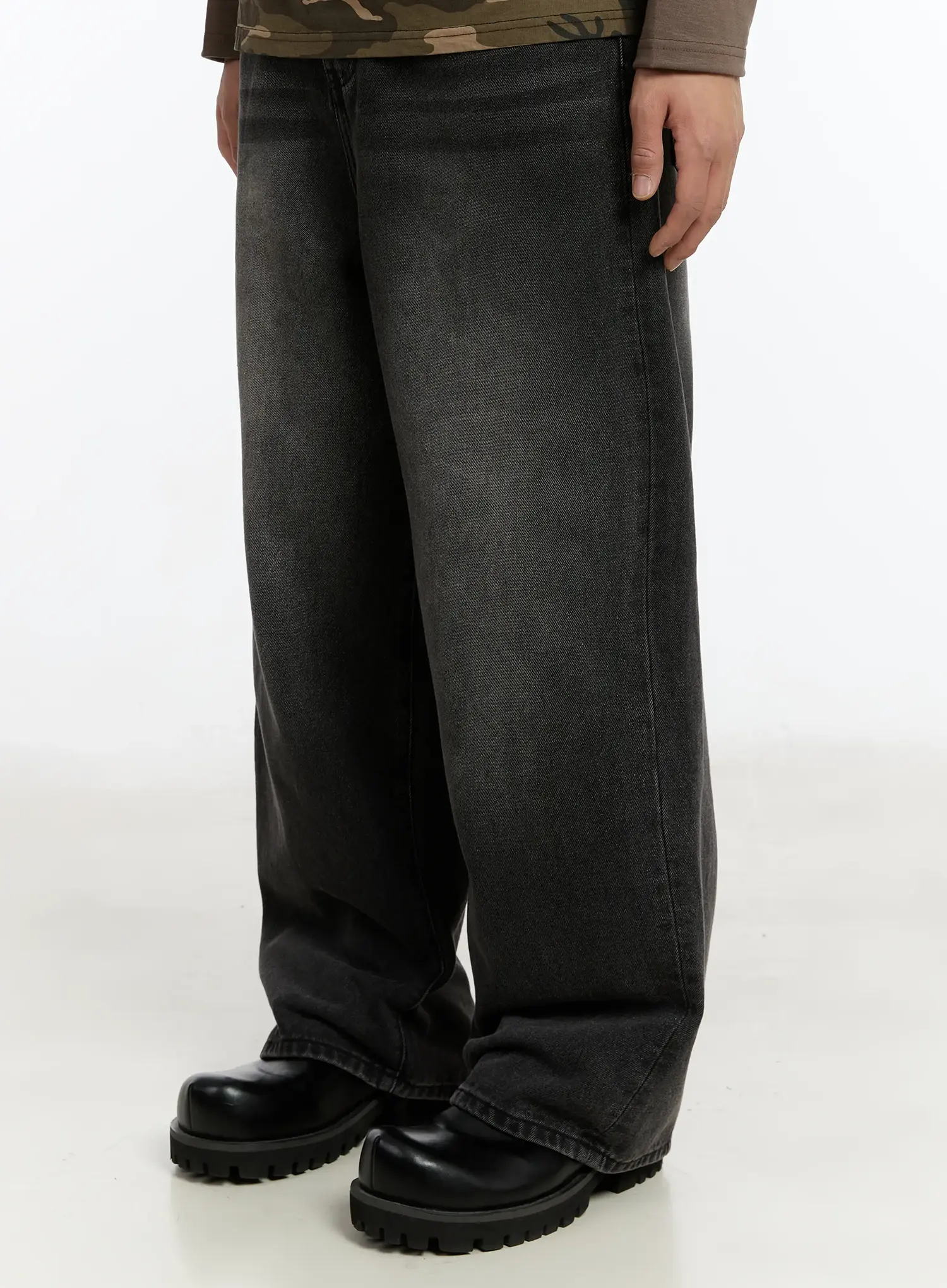 Men's Washed Wde-Leg Jeans IM502 - Image 4