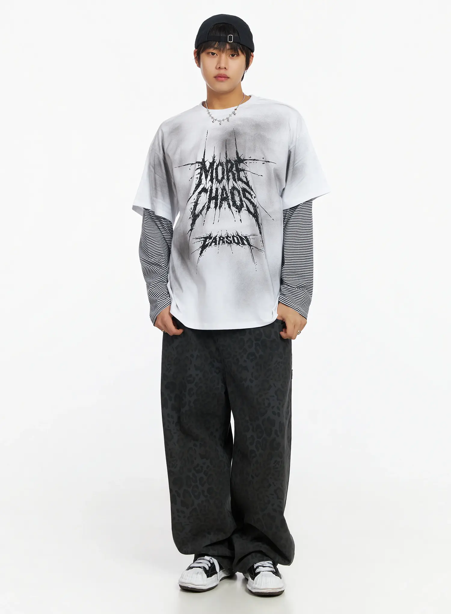 Men's White Vintage Graphic Layered Long Sleeve Tee IJ527