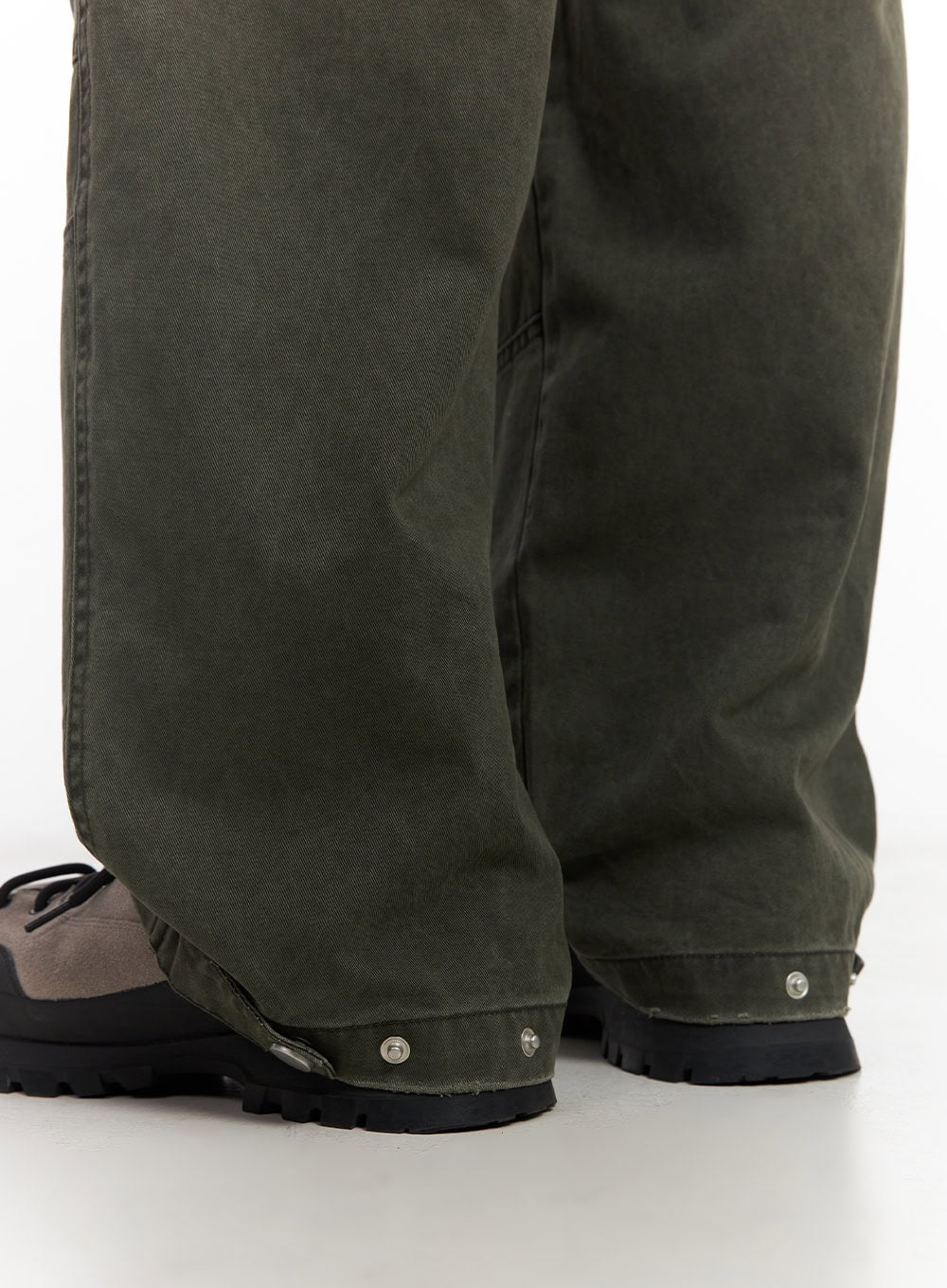 Men's Wide-Fit Cargo Pants IU512 - Image 8