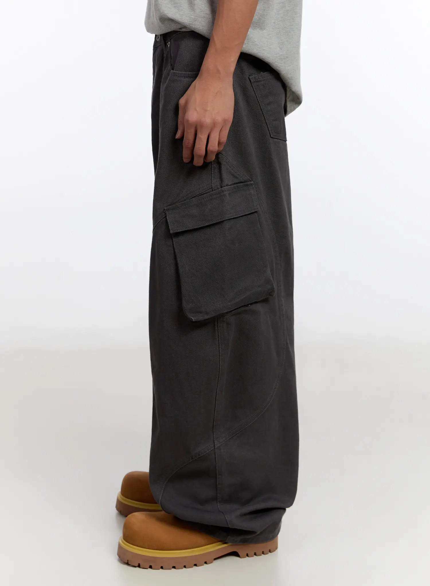 Men's Wide-Leg Cargo Pants IN528 - Image 6