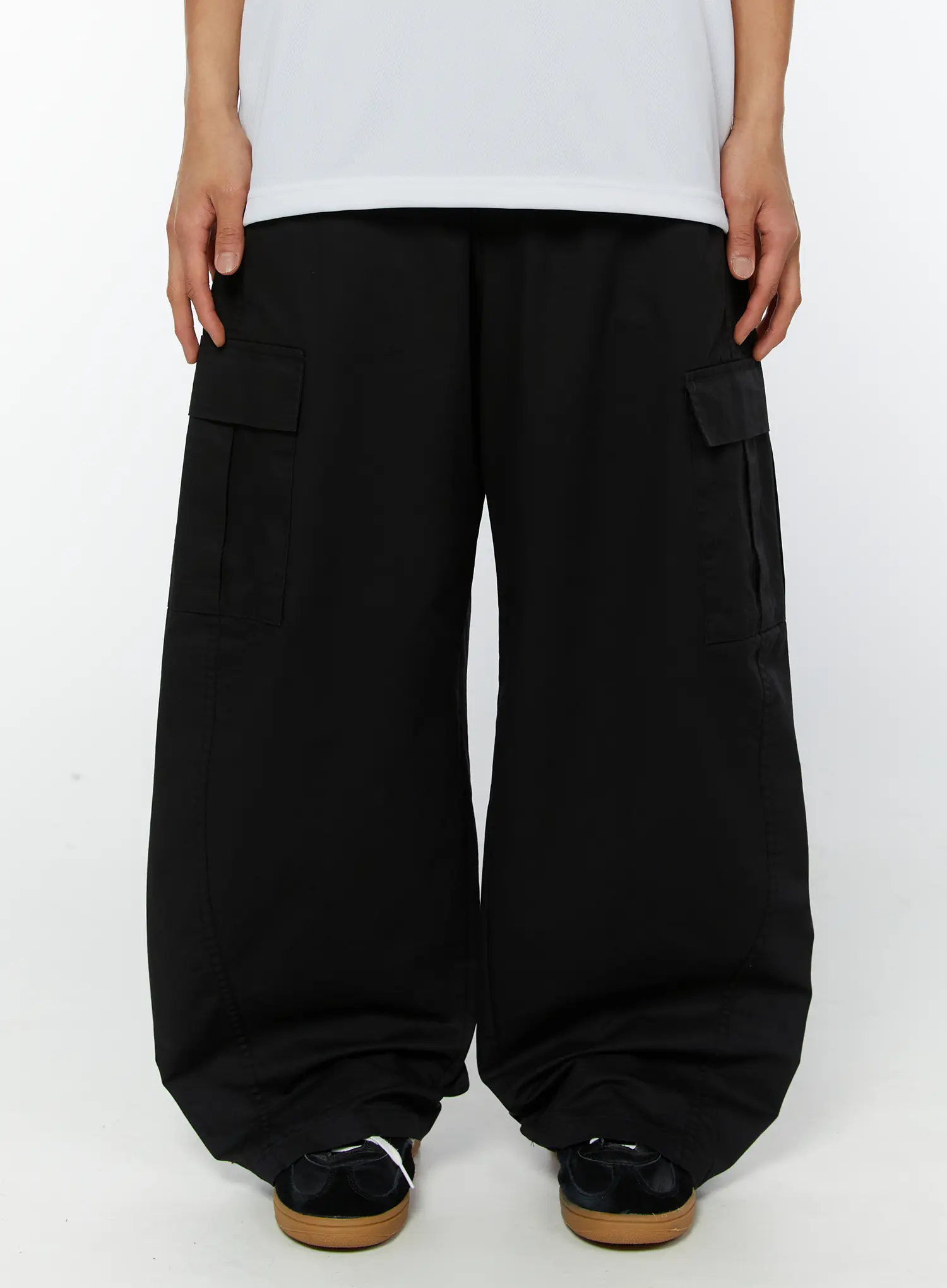 Men's Wide Leg Cargo Pants IY514