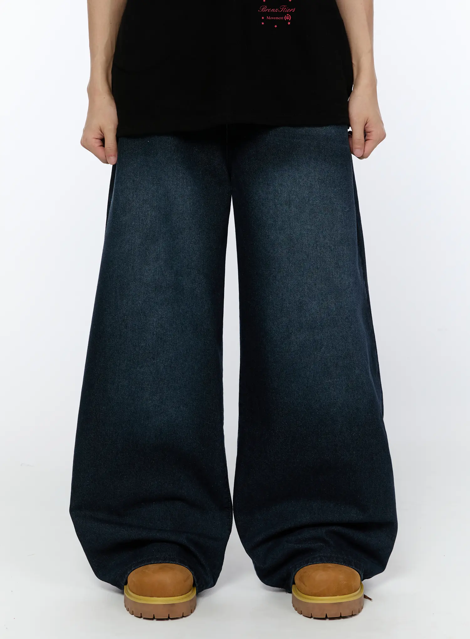 Men's Wide Leg Dark Washed Jeans IA520