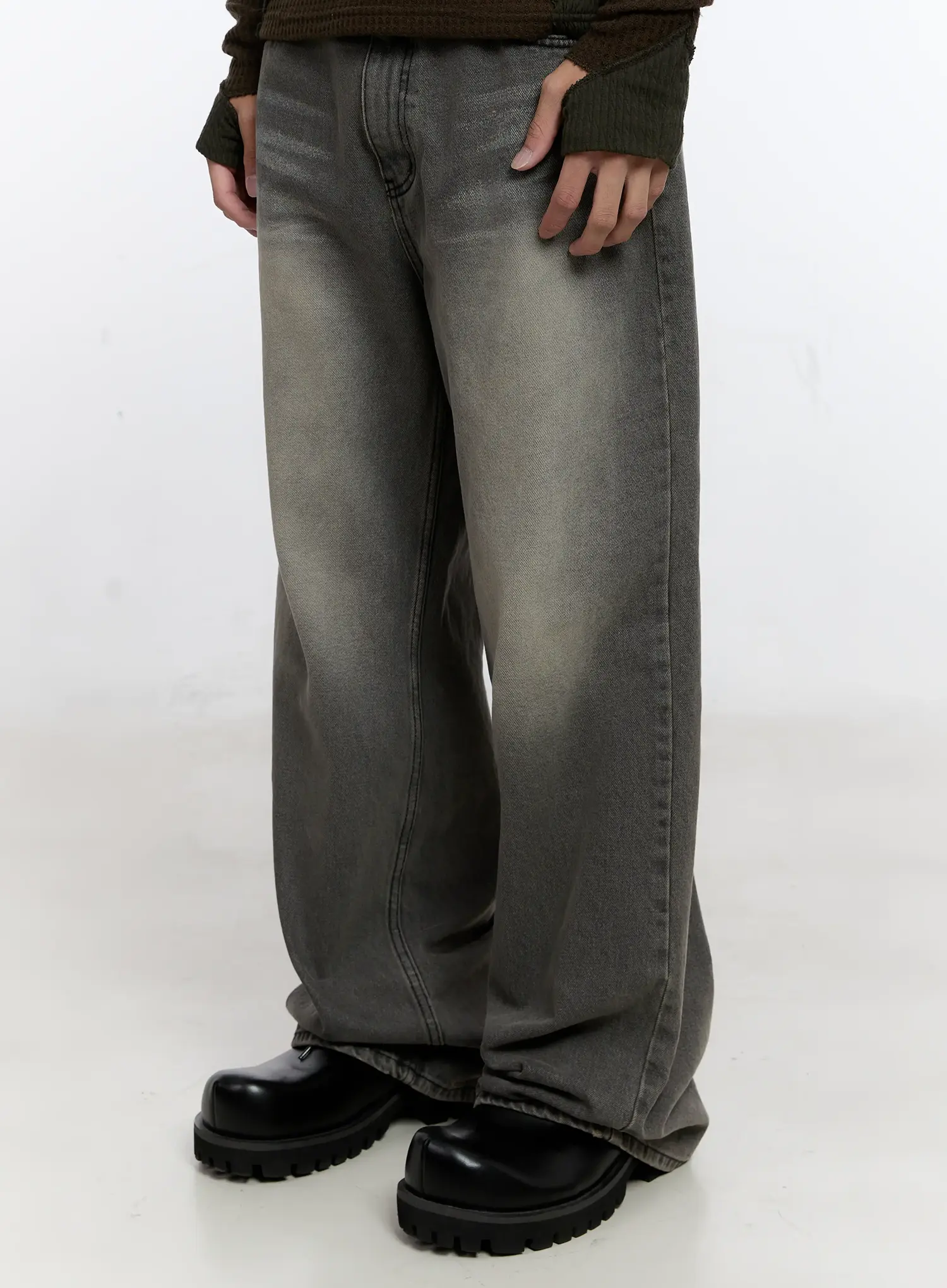 Men's Wide Washed Jeans IS530 - Image 4