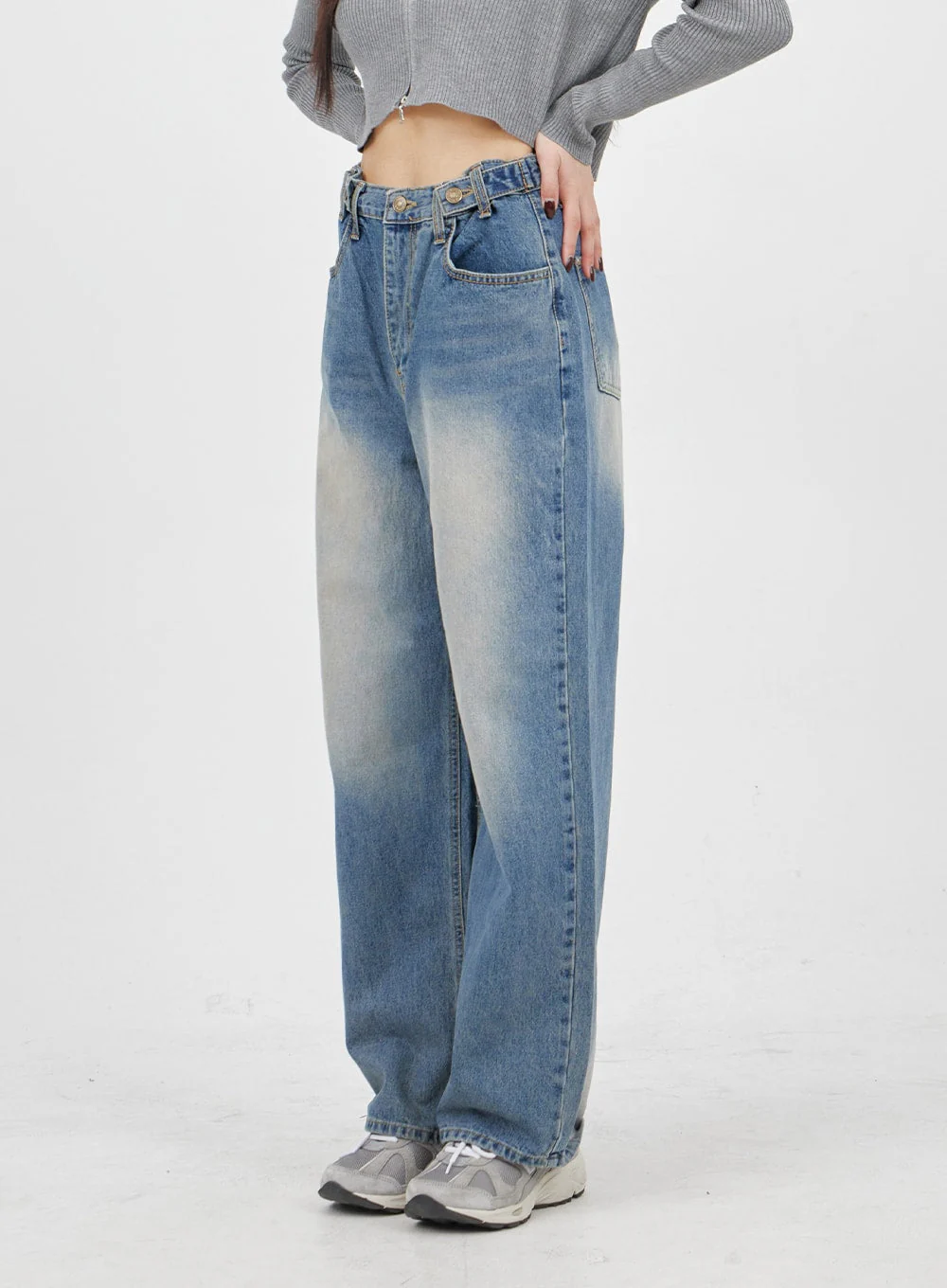 Mid-Wash Baggy Jeans BM321 - Image 3