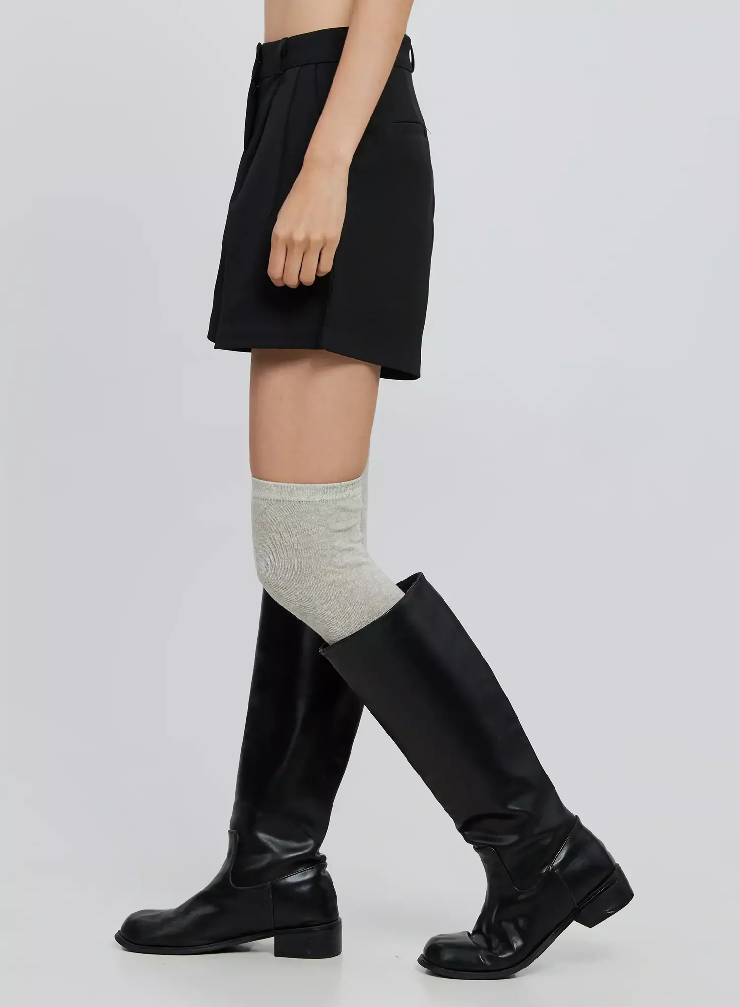 Modern Pintuck Tailored Shorts IN507 - Image 11