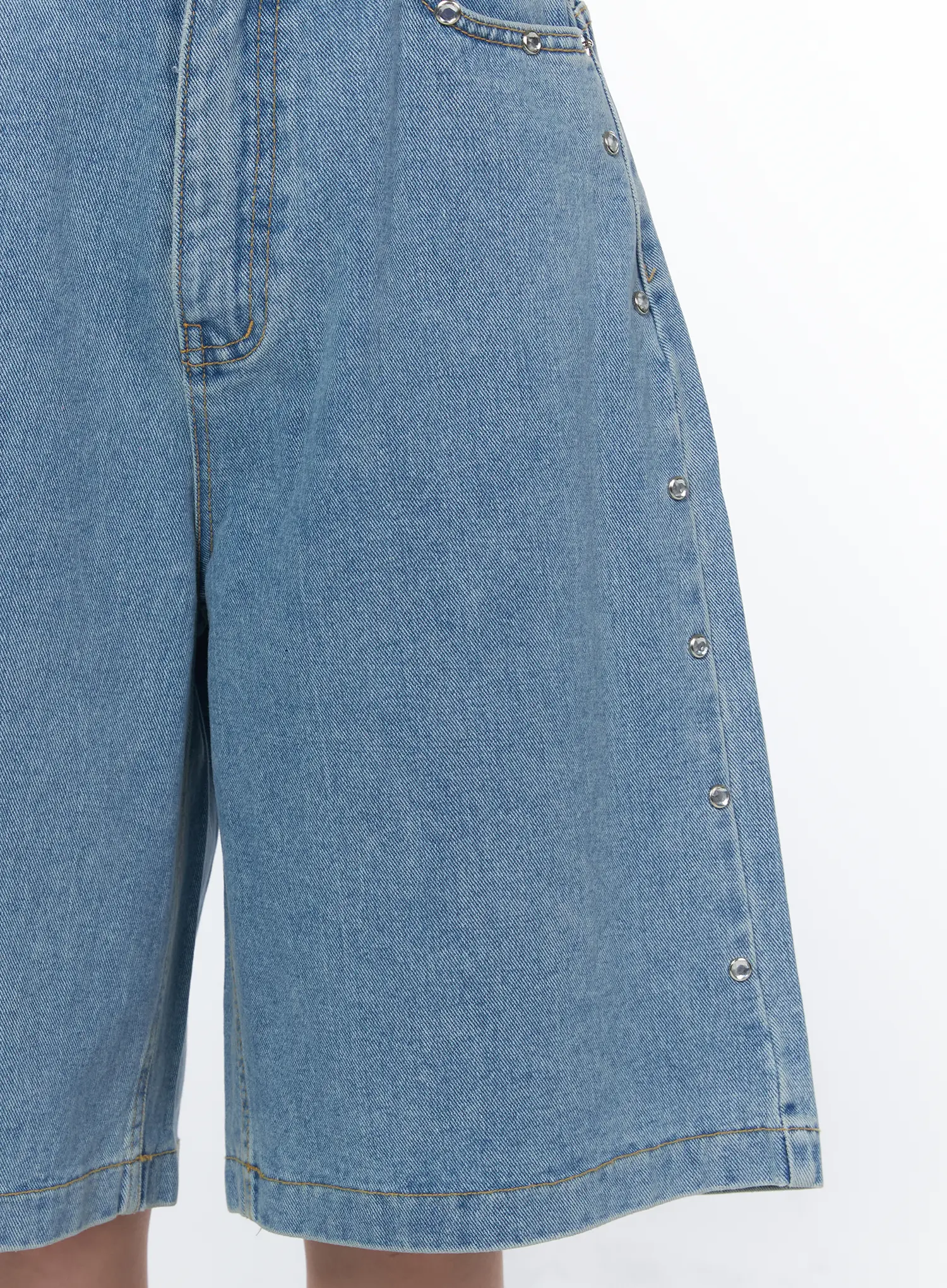 Monroe Embellished Jorts CA529 - Image 3