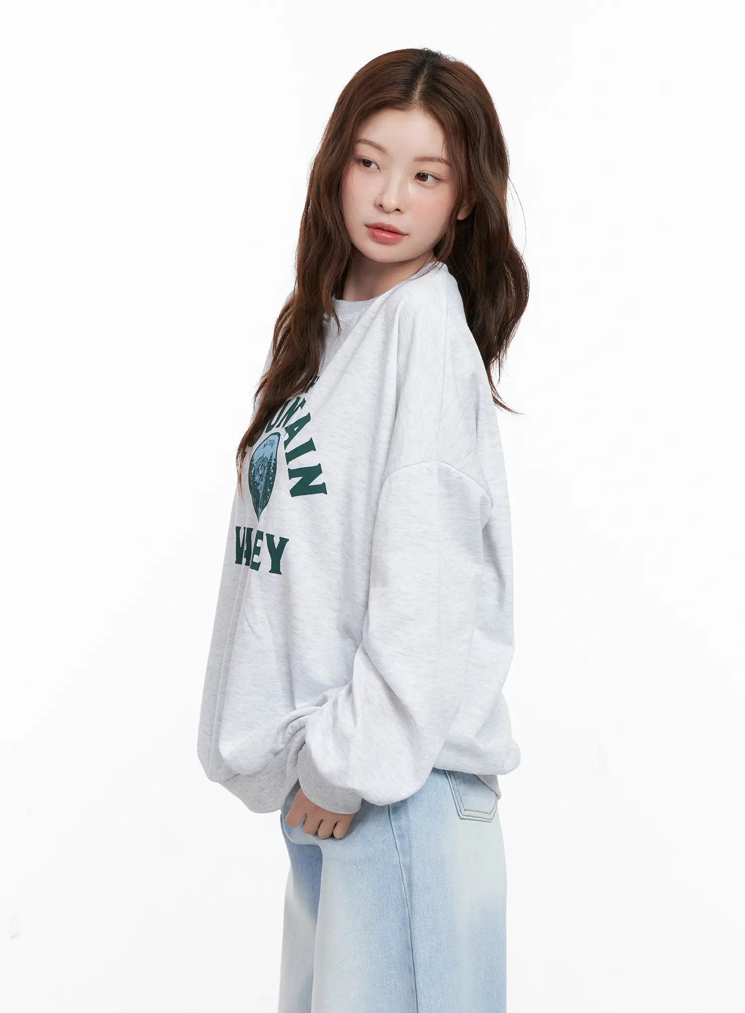 Mountain Valley Graphic Crewneck CG521 - Image 4