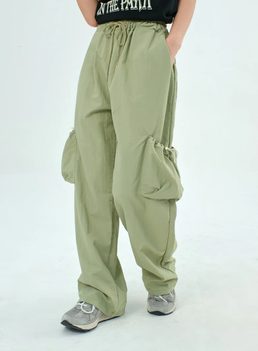Nylon Pocket Pants BY304 - Image 4