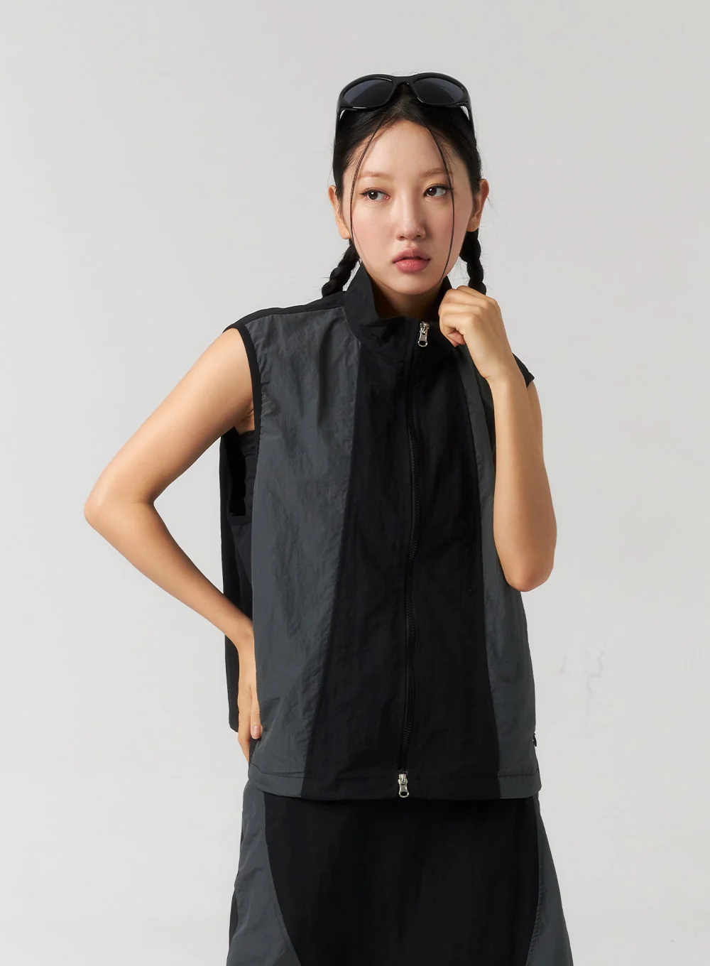 Nylon Sleeveless Zip-Up CU323 - Image 9