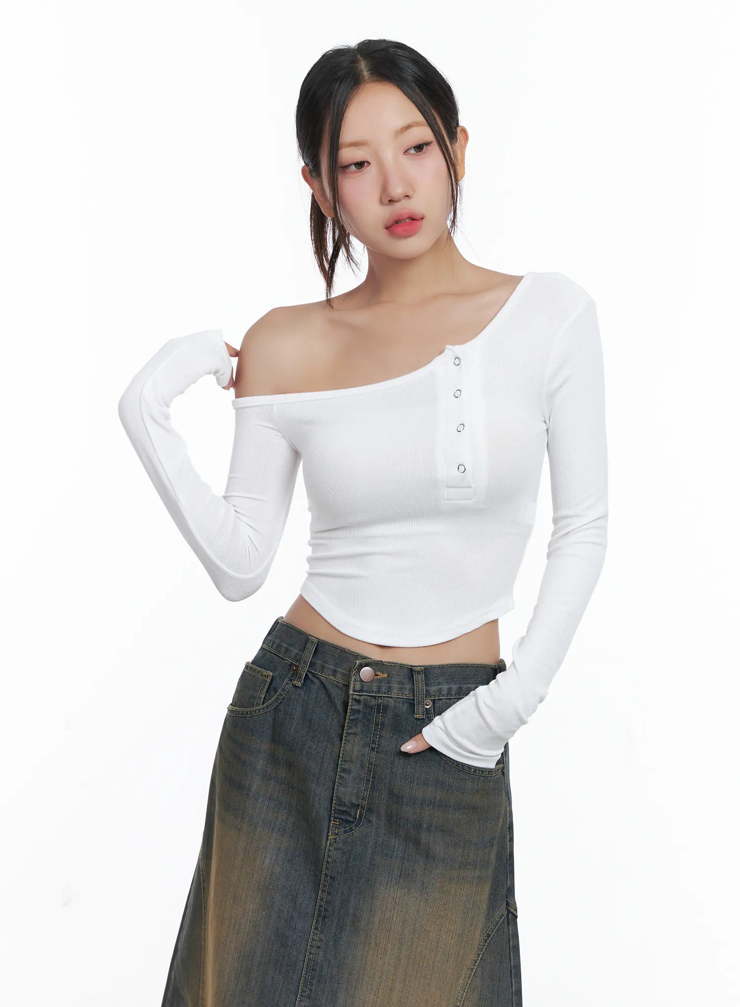 Off-Shoulder Asymmetric Long Sleeve Crop Top CS503
