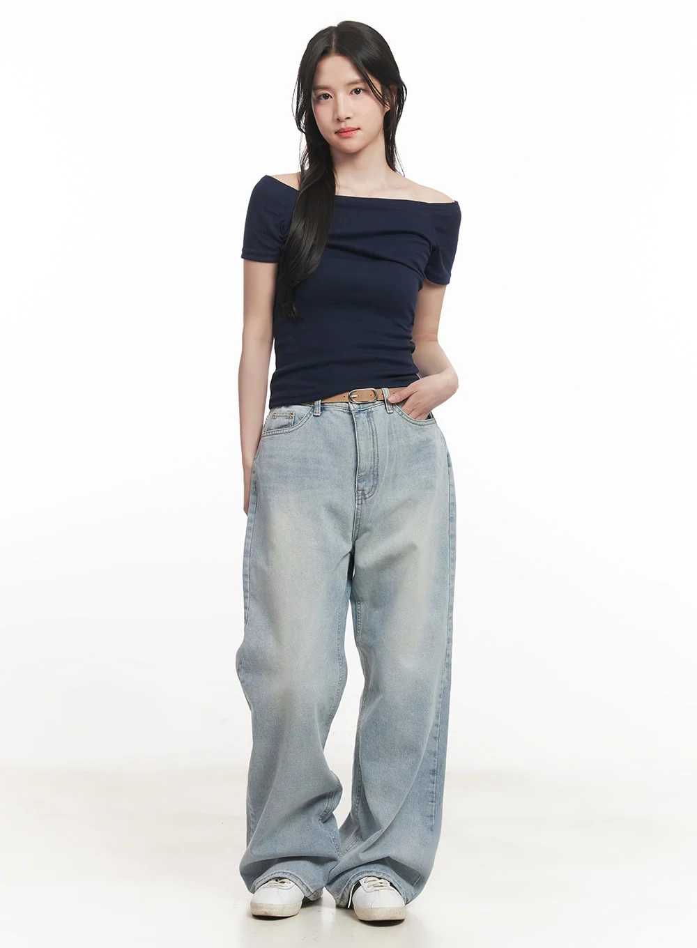 Off-Shoulder Cropped T-Shirt CA510 - Image 2