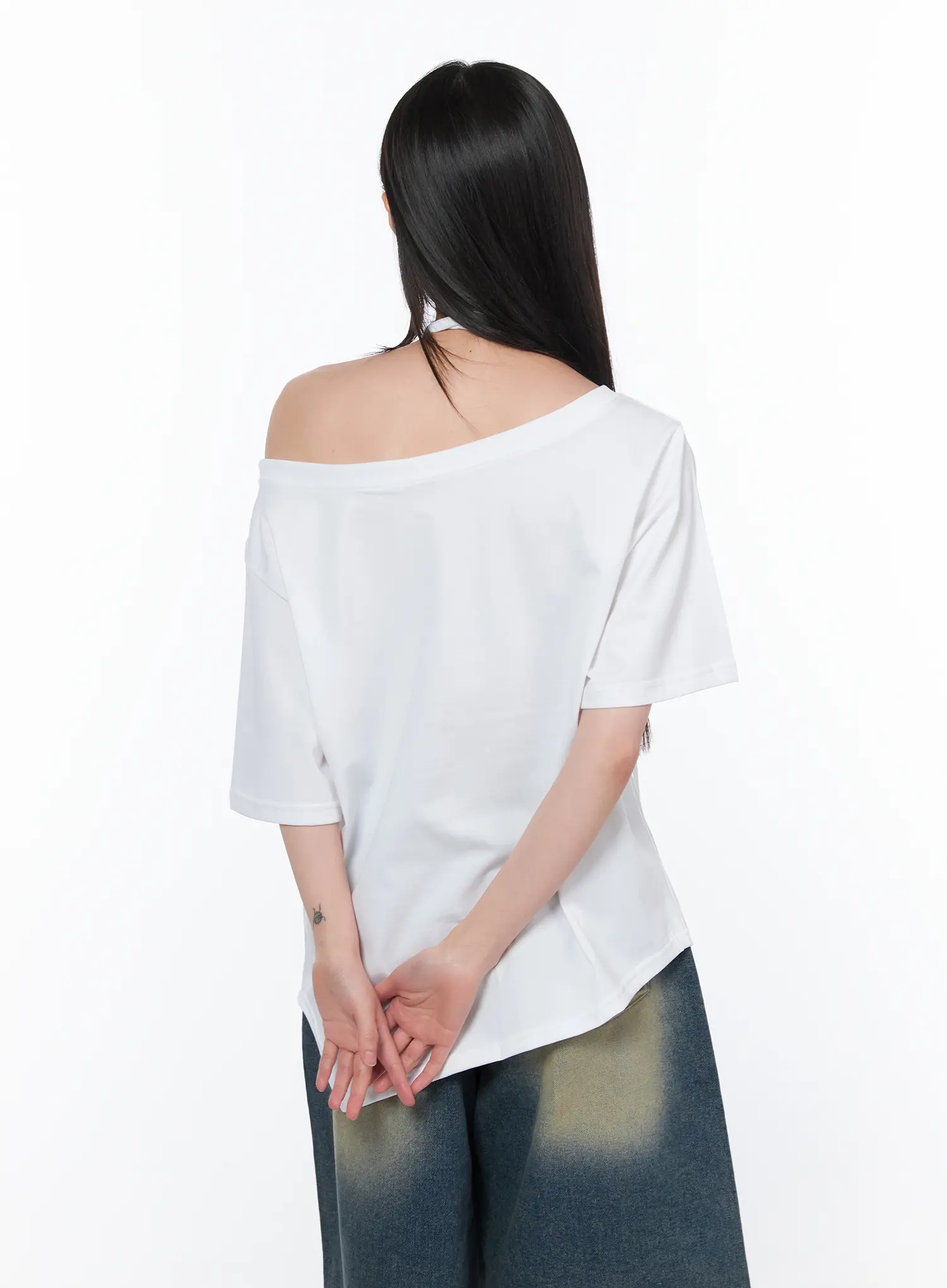 Off-Shoulder Floral Print Tee CA530 - Image 9