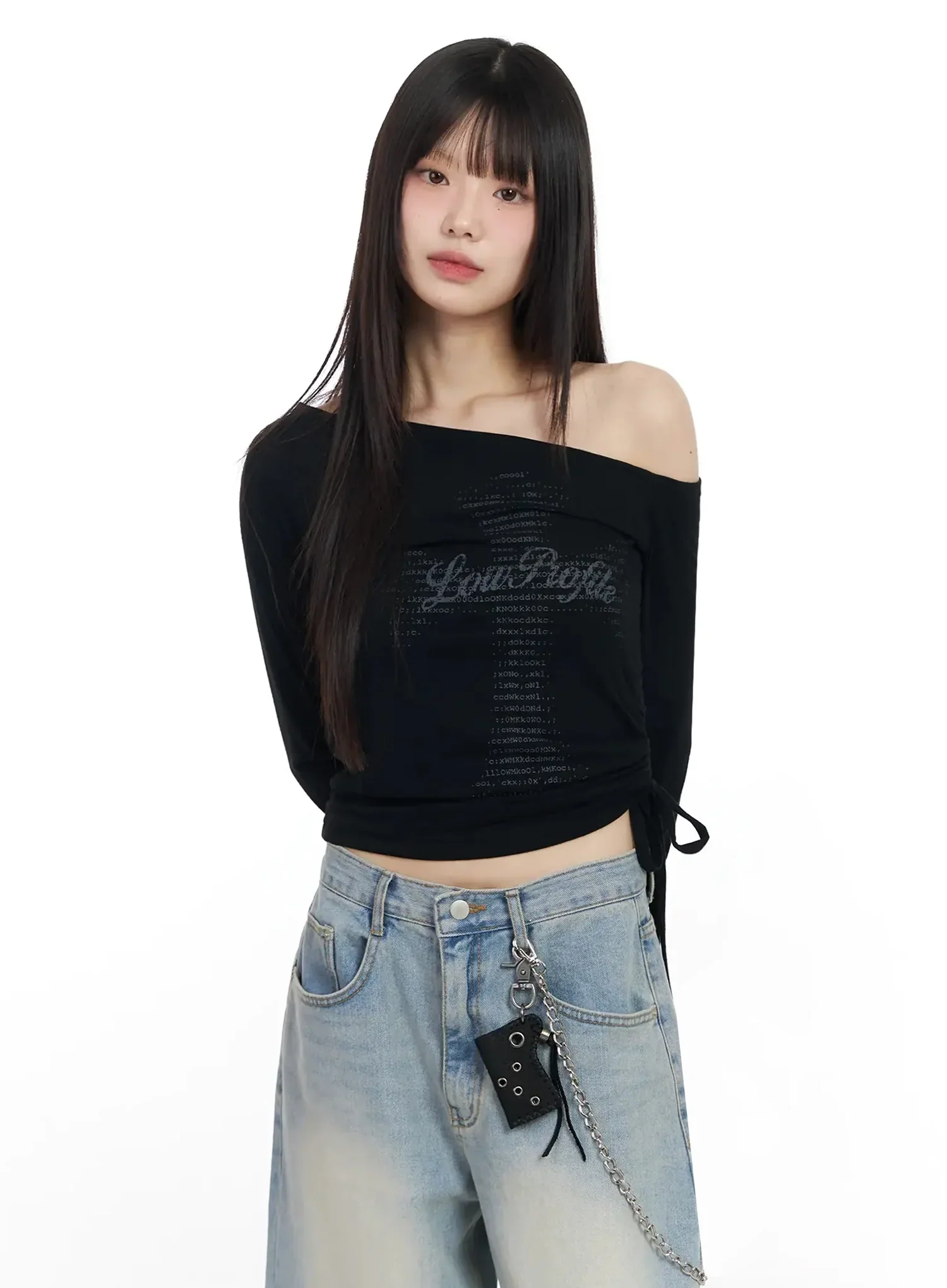 Off-Shoulder Graphic Crop Top IM523 - Image 2
