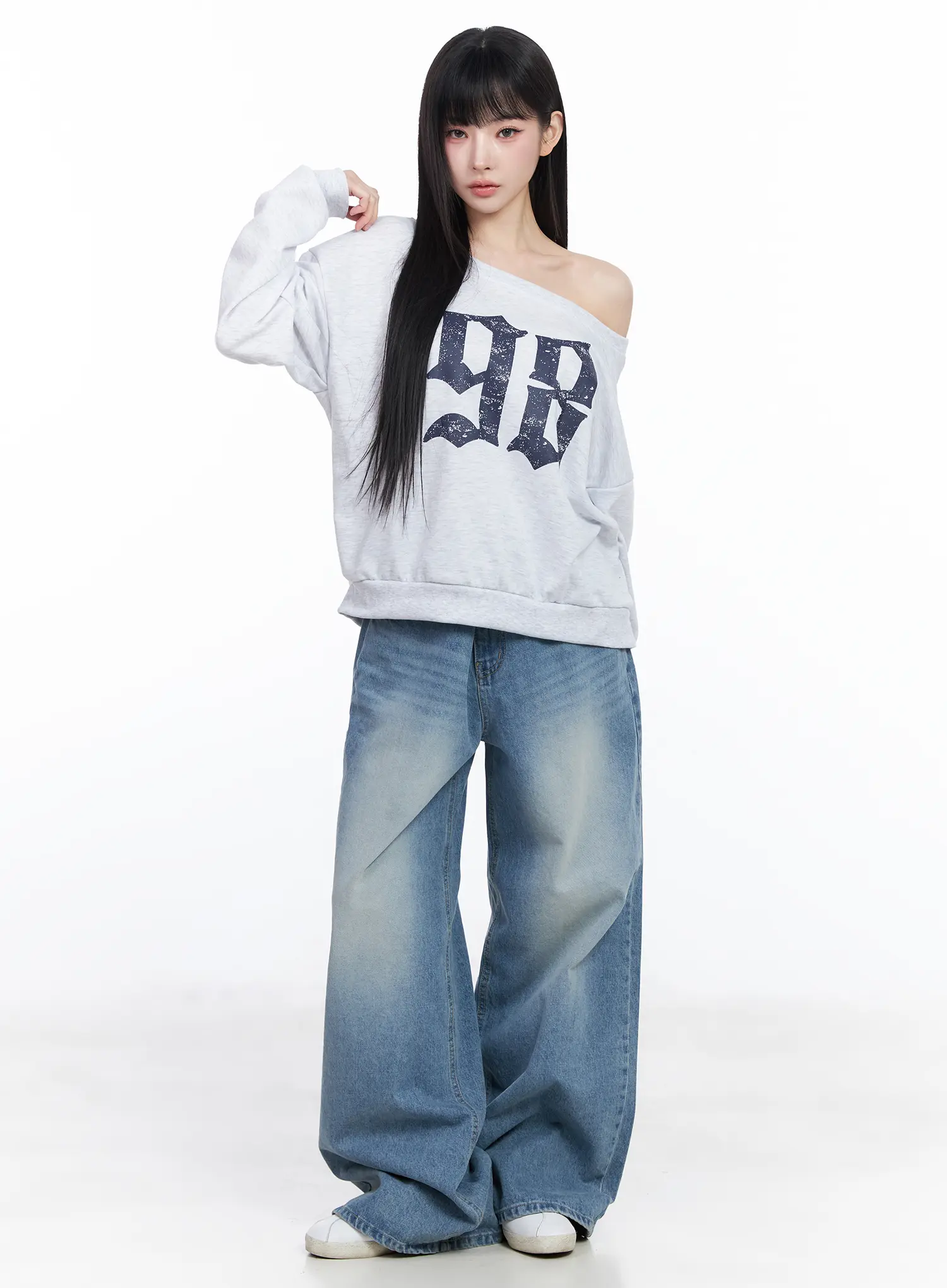 Off-Shoulder Graphic Sweatshirt CF518 - Image 3