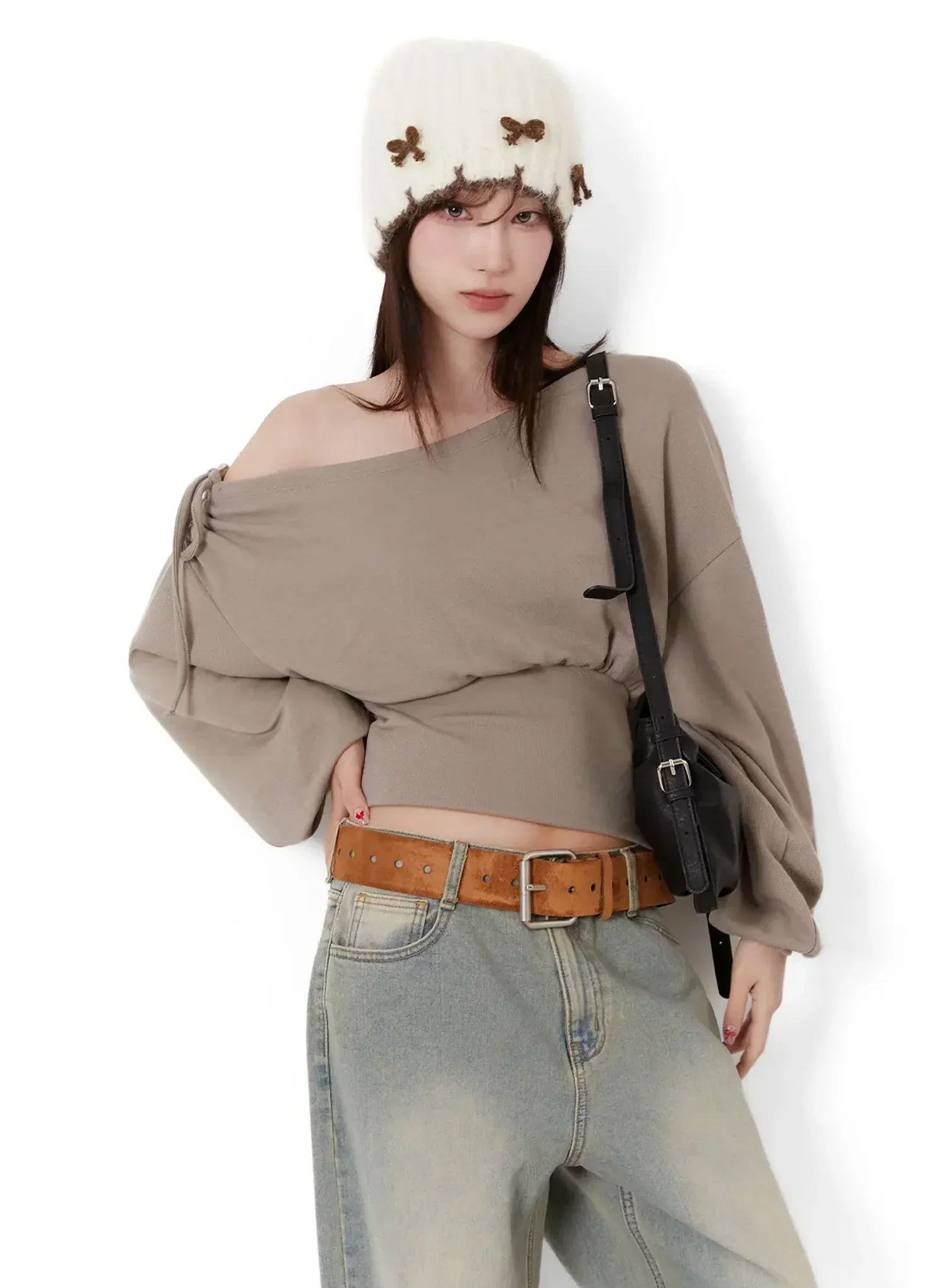 Off-Shoulder Knit Sweatshirt IJ521
