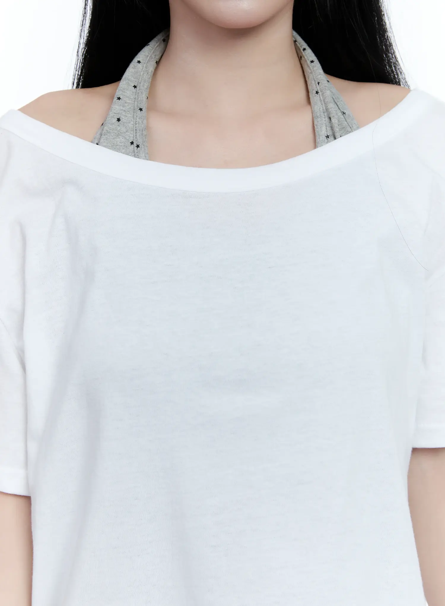 Off-Shoulder Loose-Fit Tee CG501 - Image 3