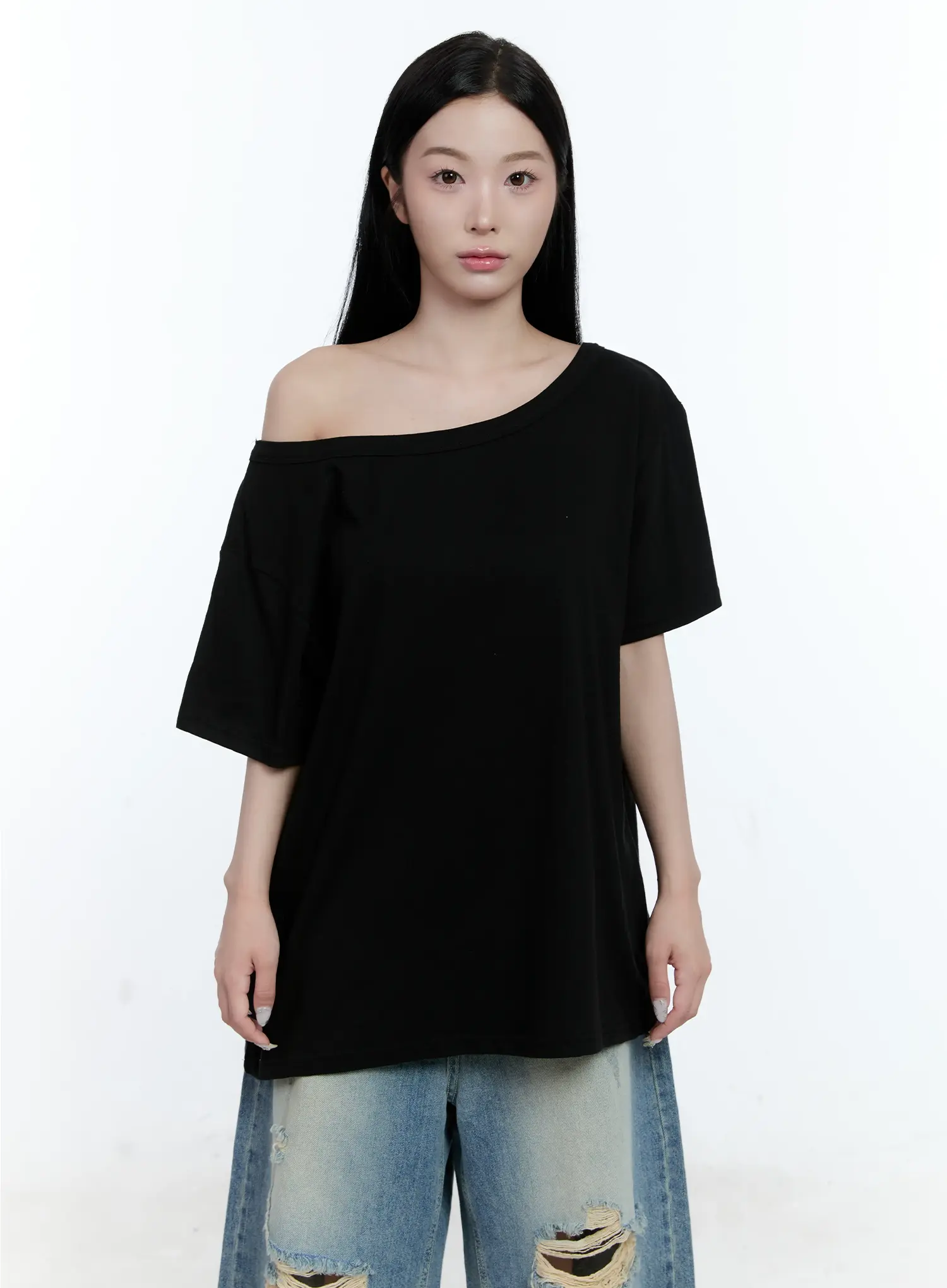 Off-Shoulder Loose-Fit Tee CG501 - Image 9