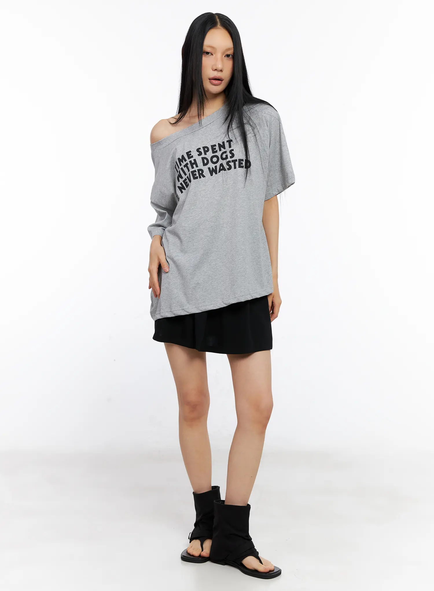 Off-Shoulder Relaxed-Fit Graphic Tee CL530 - Image 3