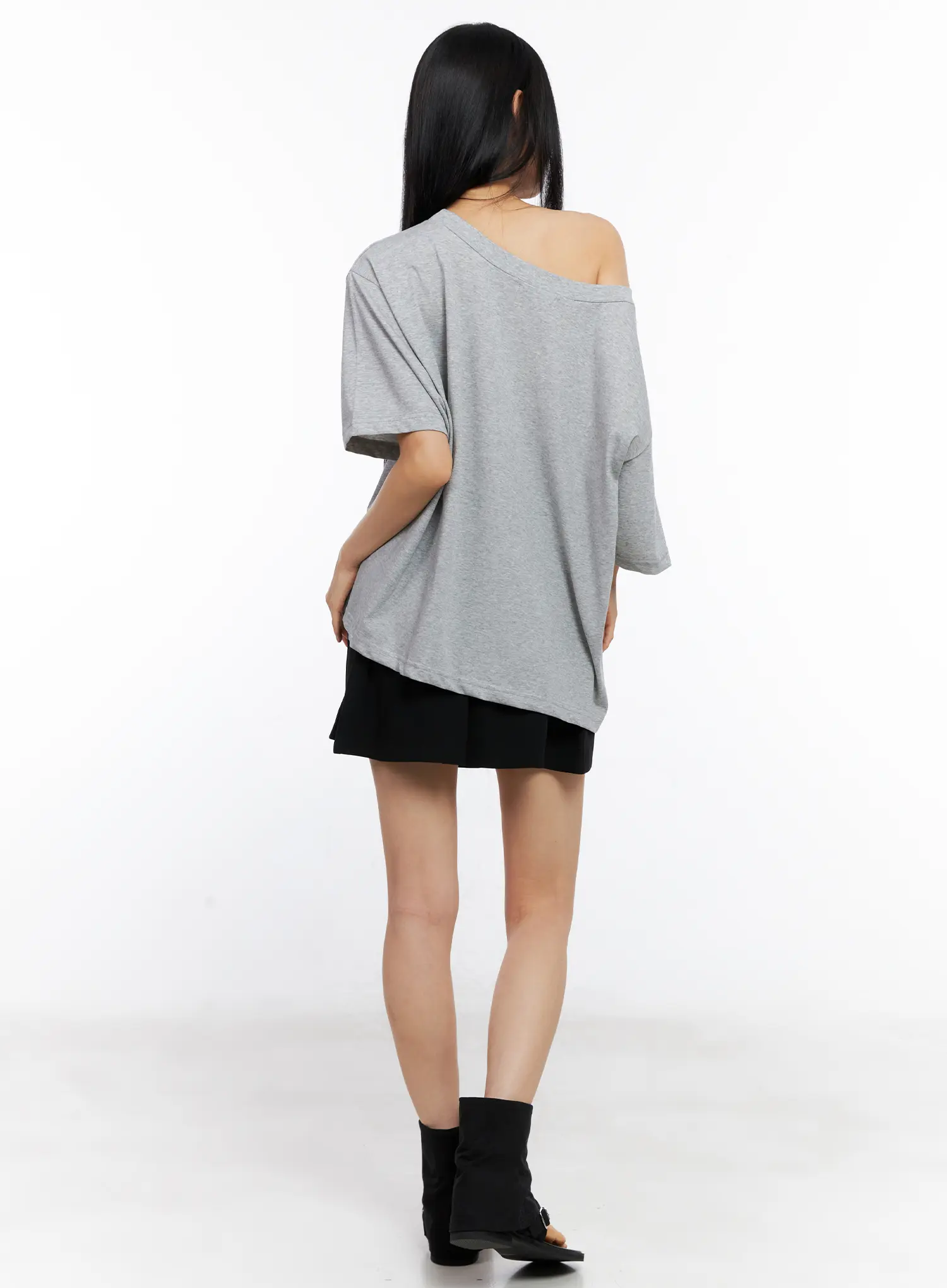 Off-Shoulder Relaxed-Fit Graphic Tee CL530 - Image 5