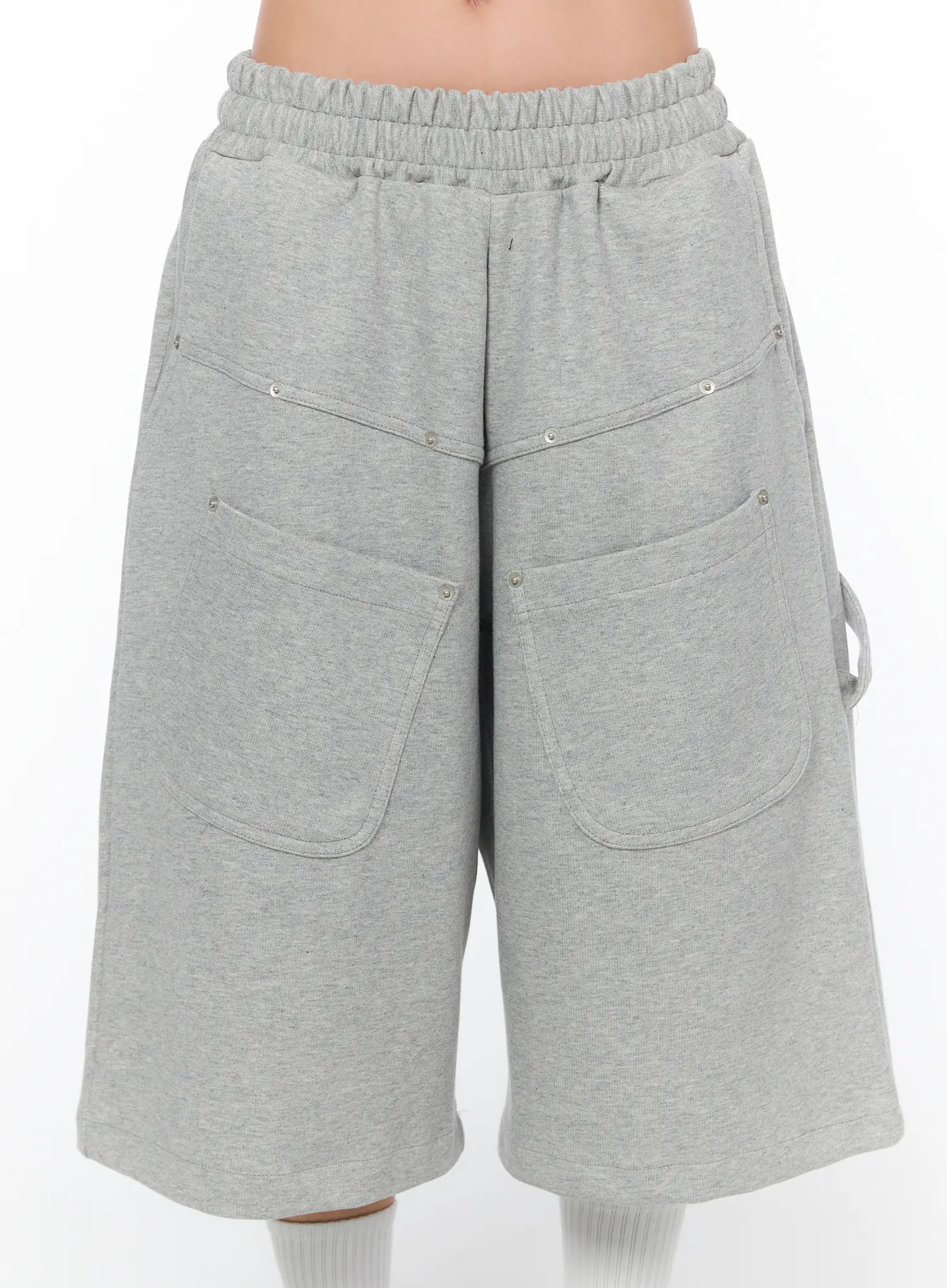 Oversized Bermuda Sweat Shorts CA515 - Image 3