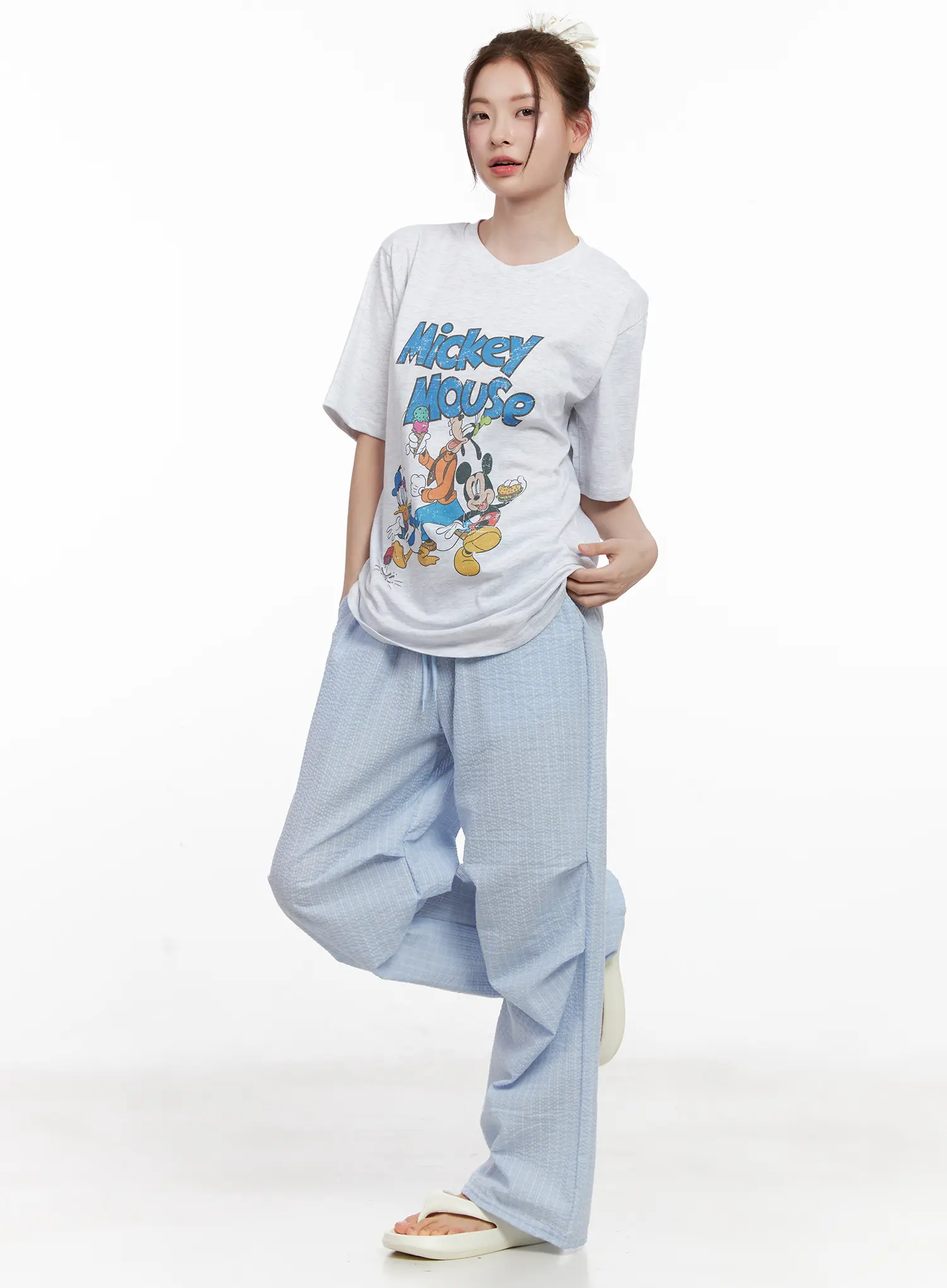 Oversized Cartoon Graphic Tee CL524 - Image 6