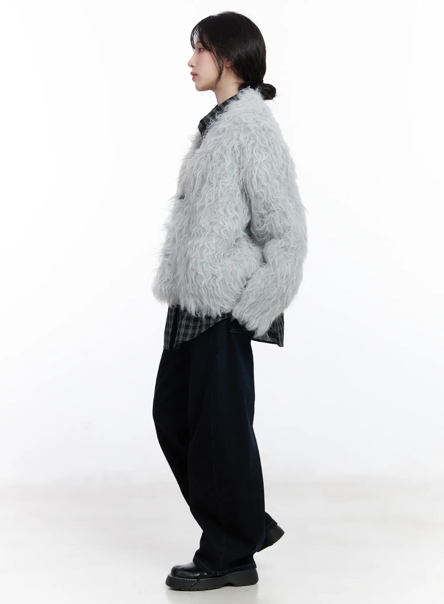 Oversized Fuzzy Wool Cardigan CJ526 - Image 4