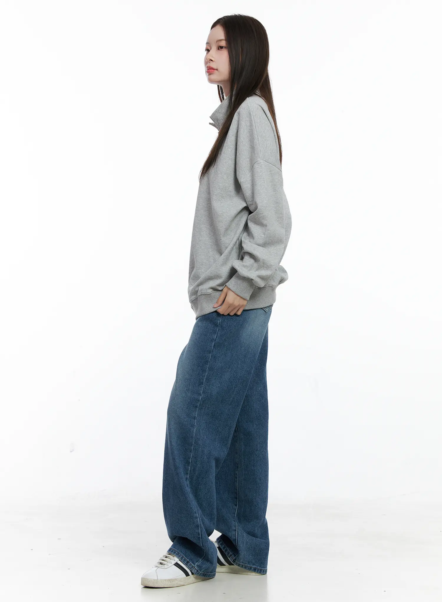 Oversized Half-Zip Pullover CO506 - Image 4
