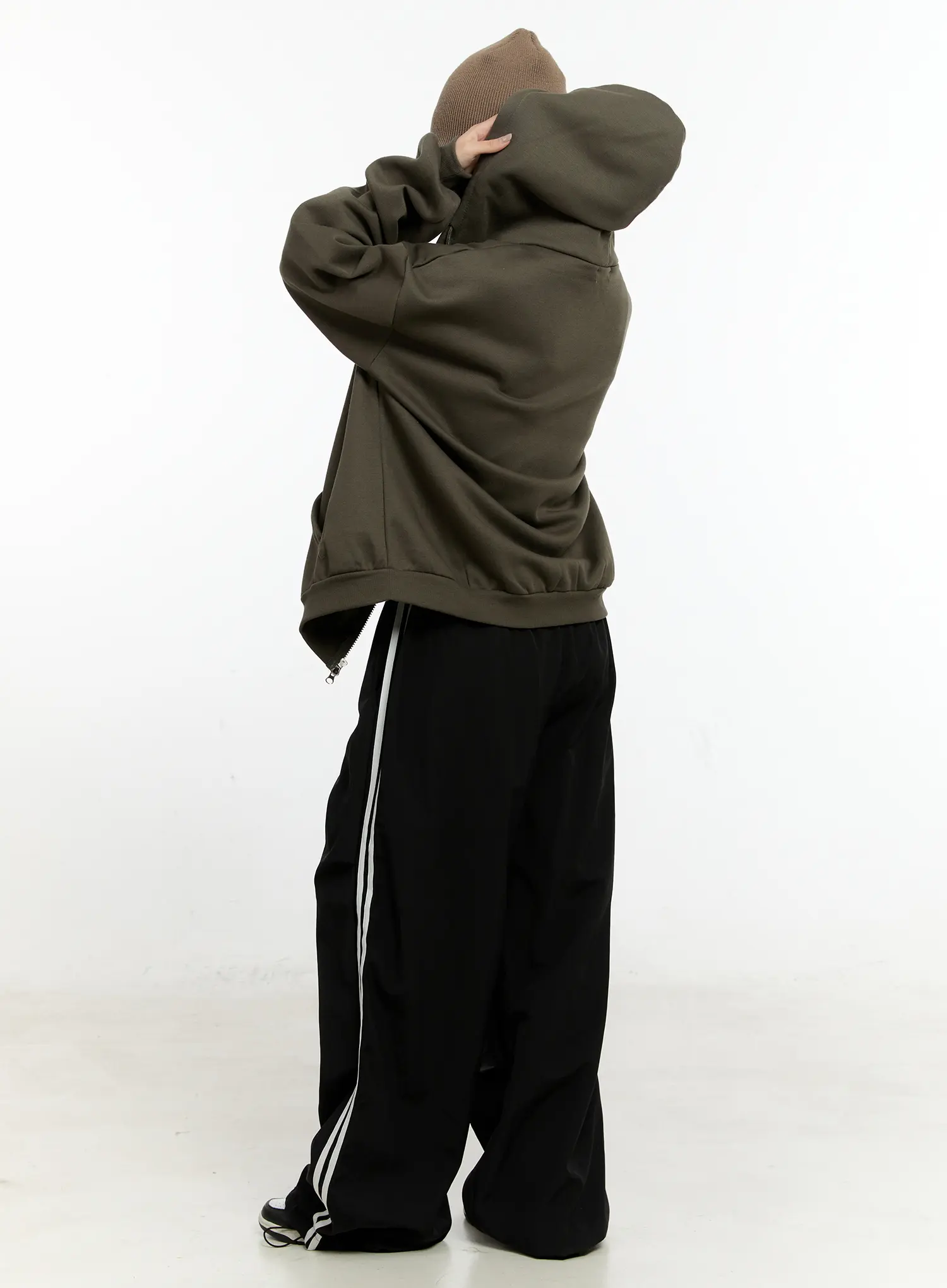 Oversized Lettering Hoodie CN505 - Image 4