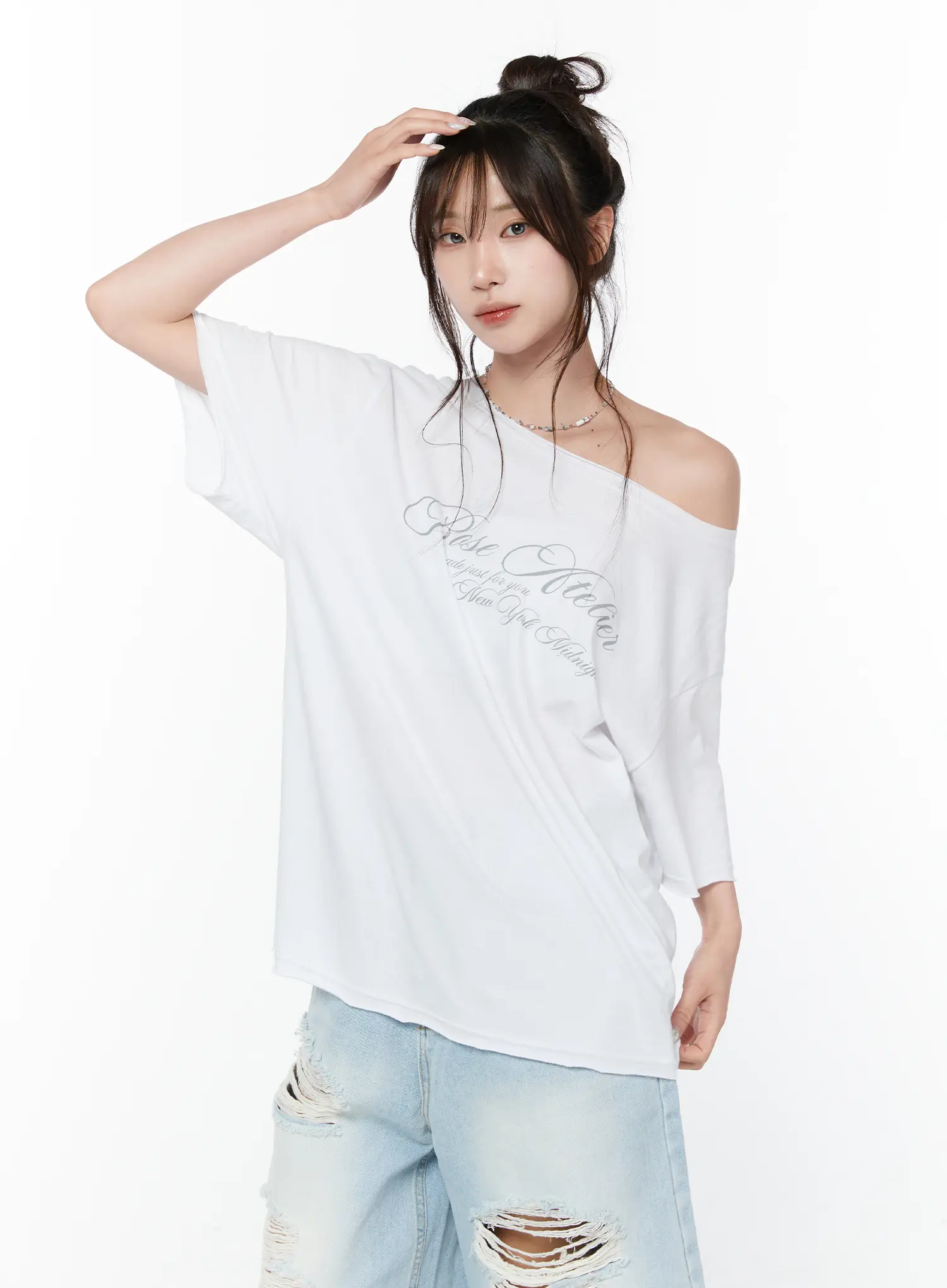 Oversized Off-Shoulder Graphic Tee CY514