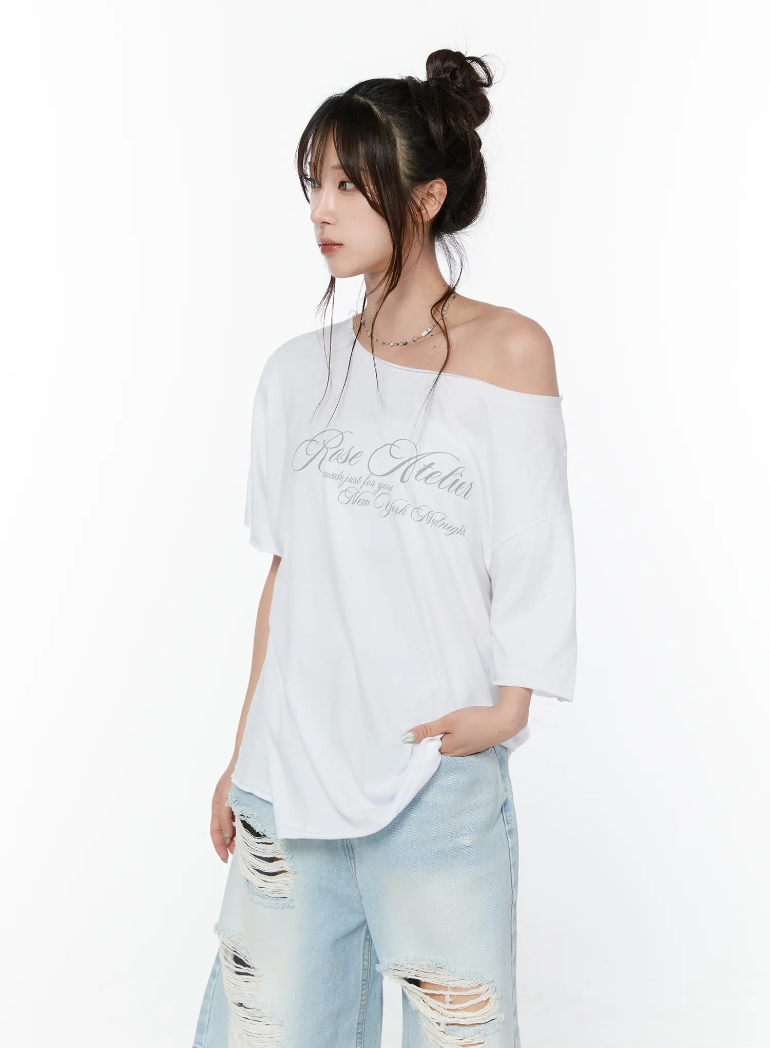 Oversized Off-Shoulder Graphic Tee CY514 - Image 6