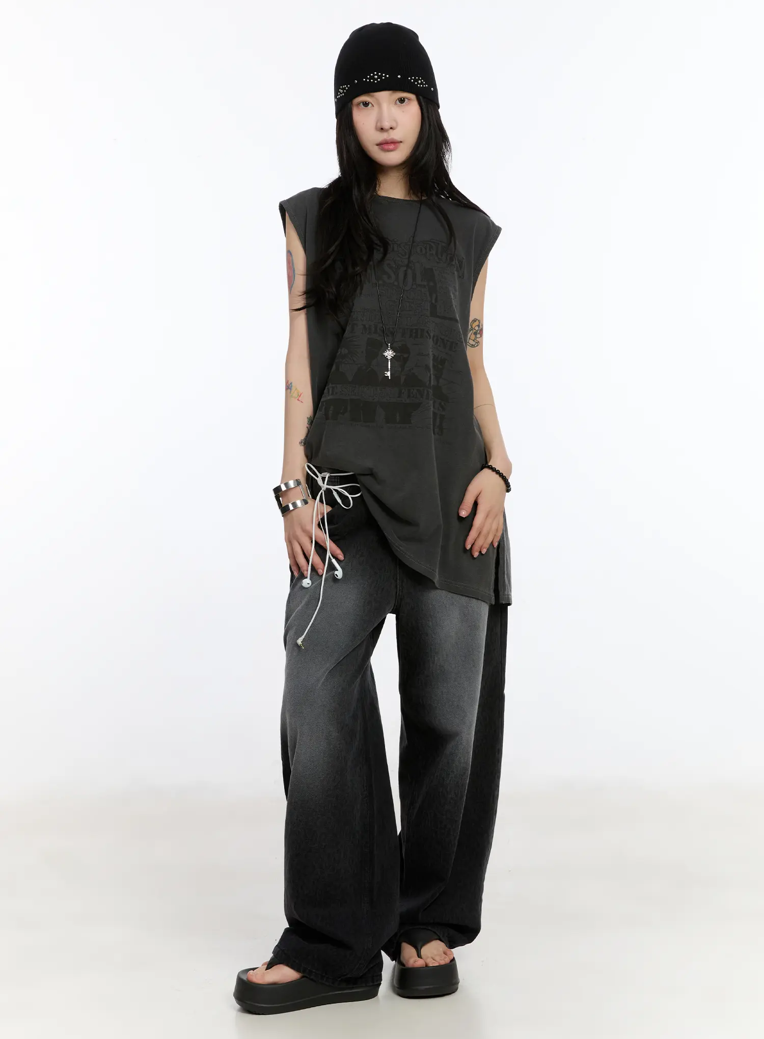 Oversized Pigment Print Sleeveless Top CA508 - Image 3