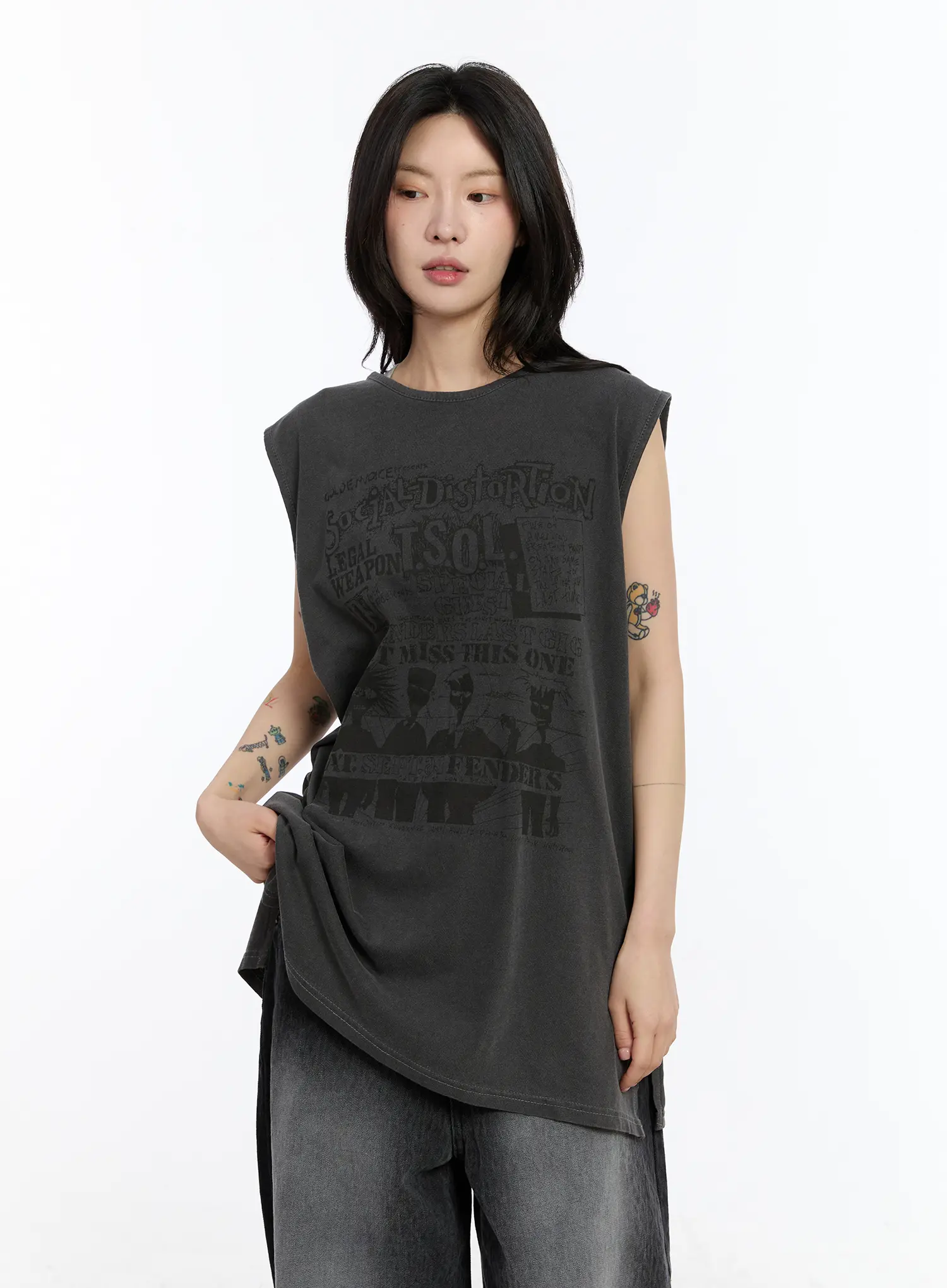 Oversized Pigment Print Sleeveless Top CA508 - Image 4