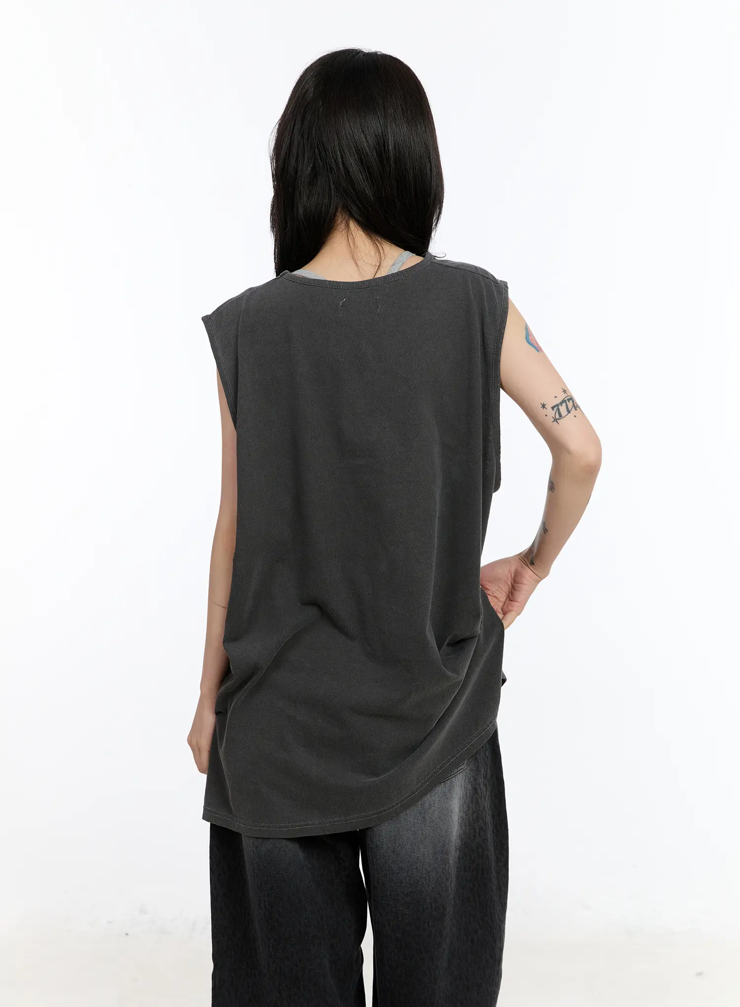 Oversized Pigment Print Sleeveless Top CA508 - Image 8