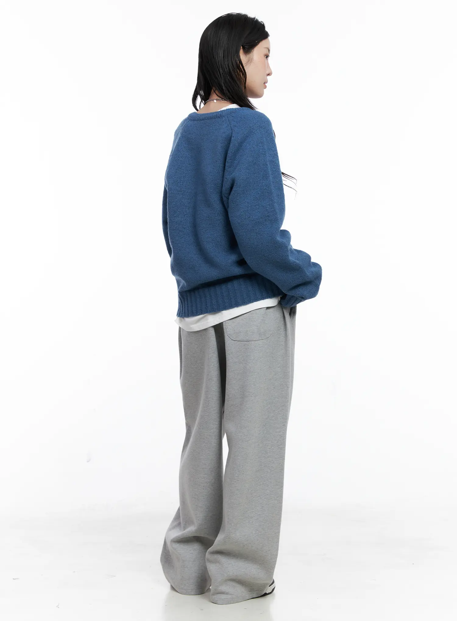 Oversized V-Neck Knit Sweater CS529 - Image 5