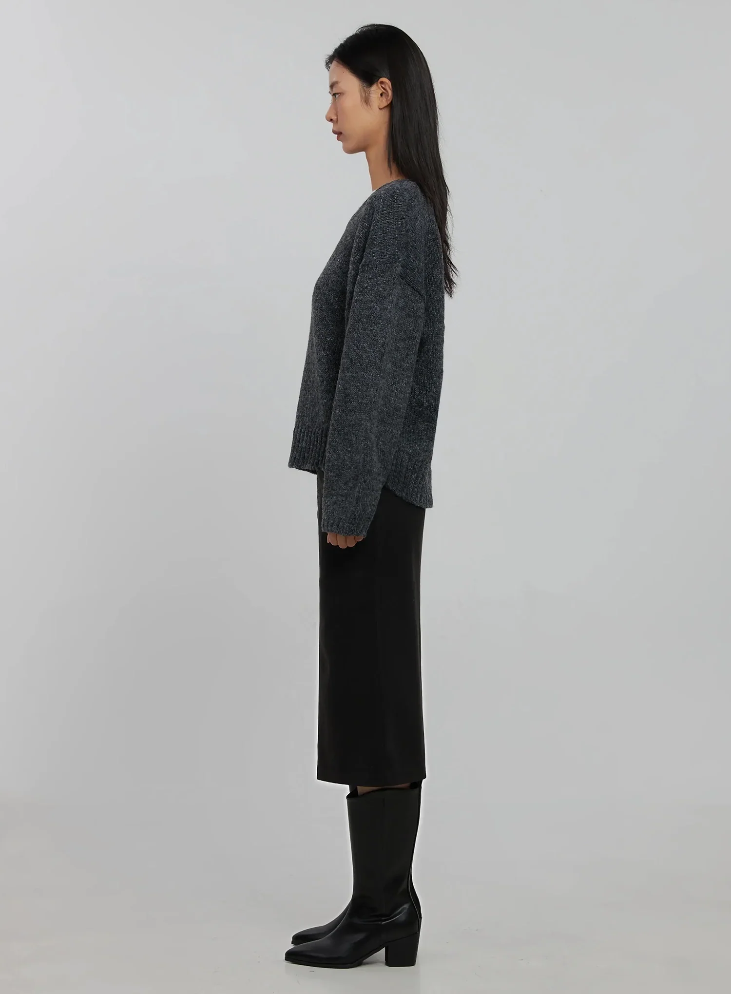 Oversized V-Neck Knit Top IJ508 - Image 6