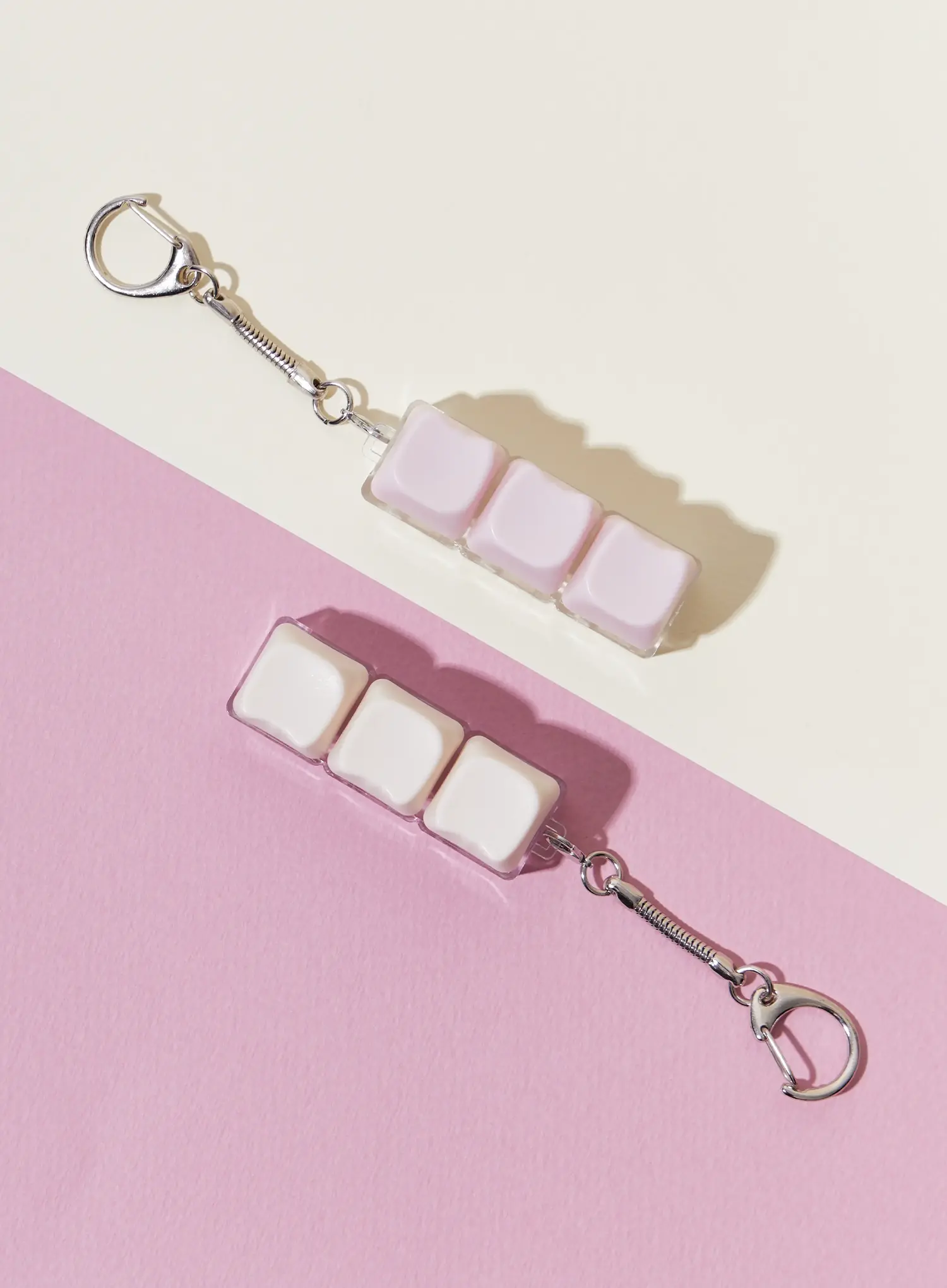 Pastel 3-Keycap Keychain IA524 - Image 4