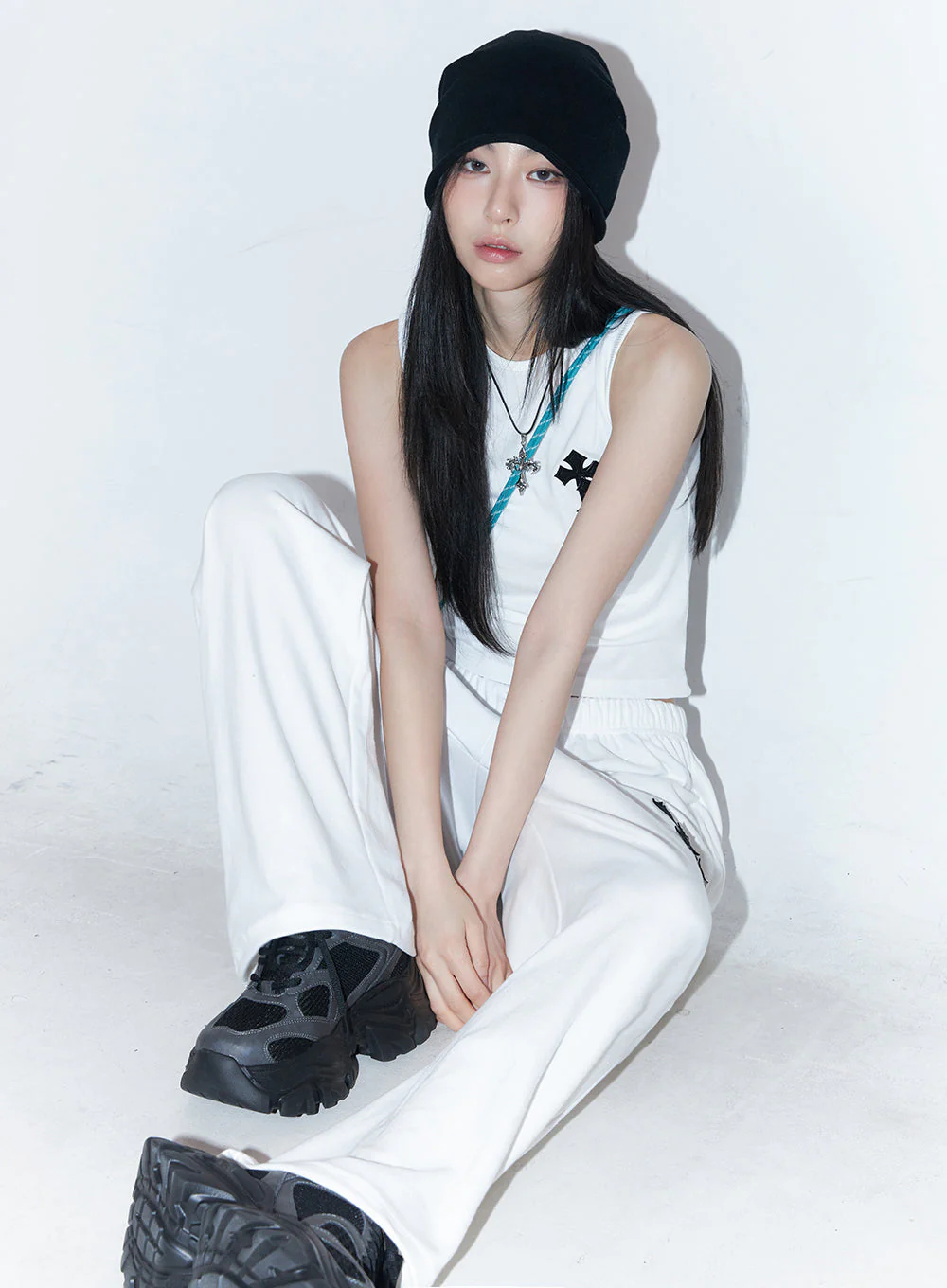 Patched Chic Sleeveless Top IY516 - Image 15