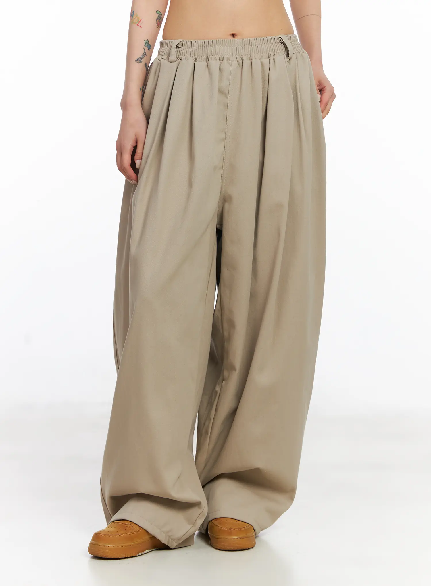 Pin Tuck Wide Leg Balloon Pants CJ523 - Image 9