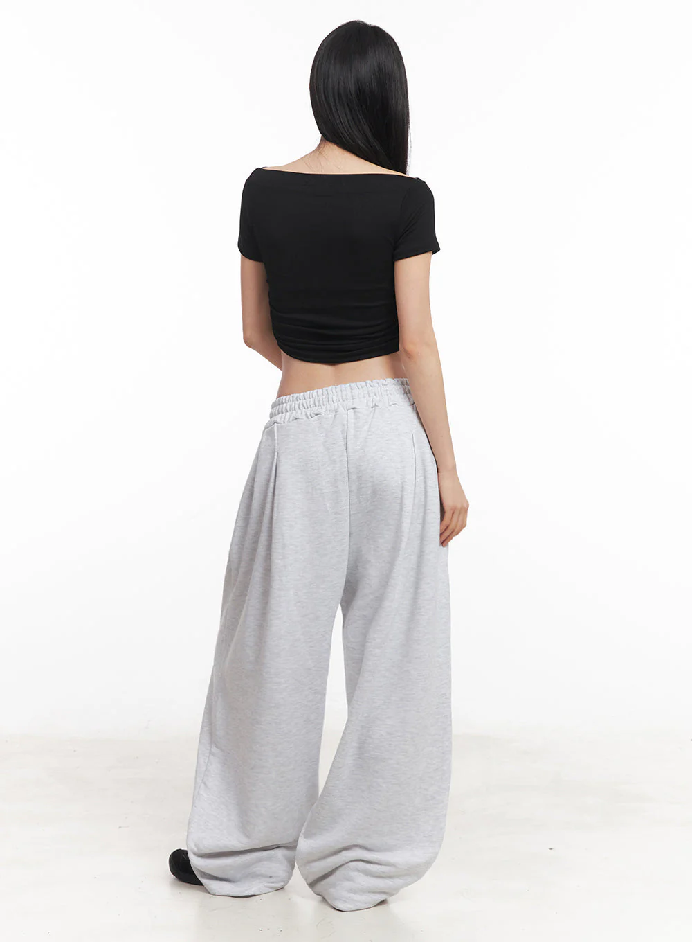 Pintuck Oversized Sweatpants IY516 - Image 12