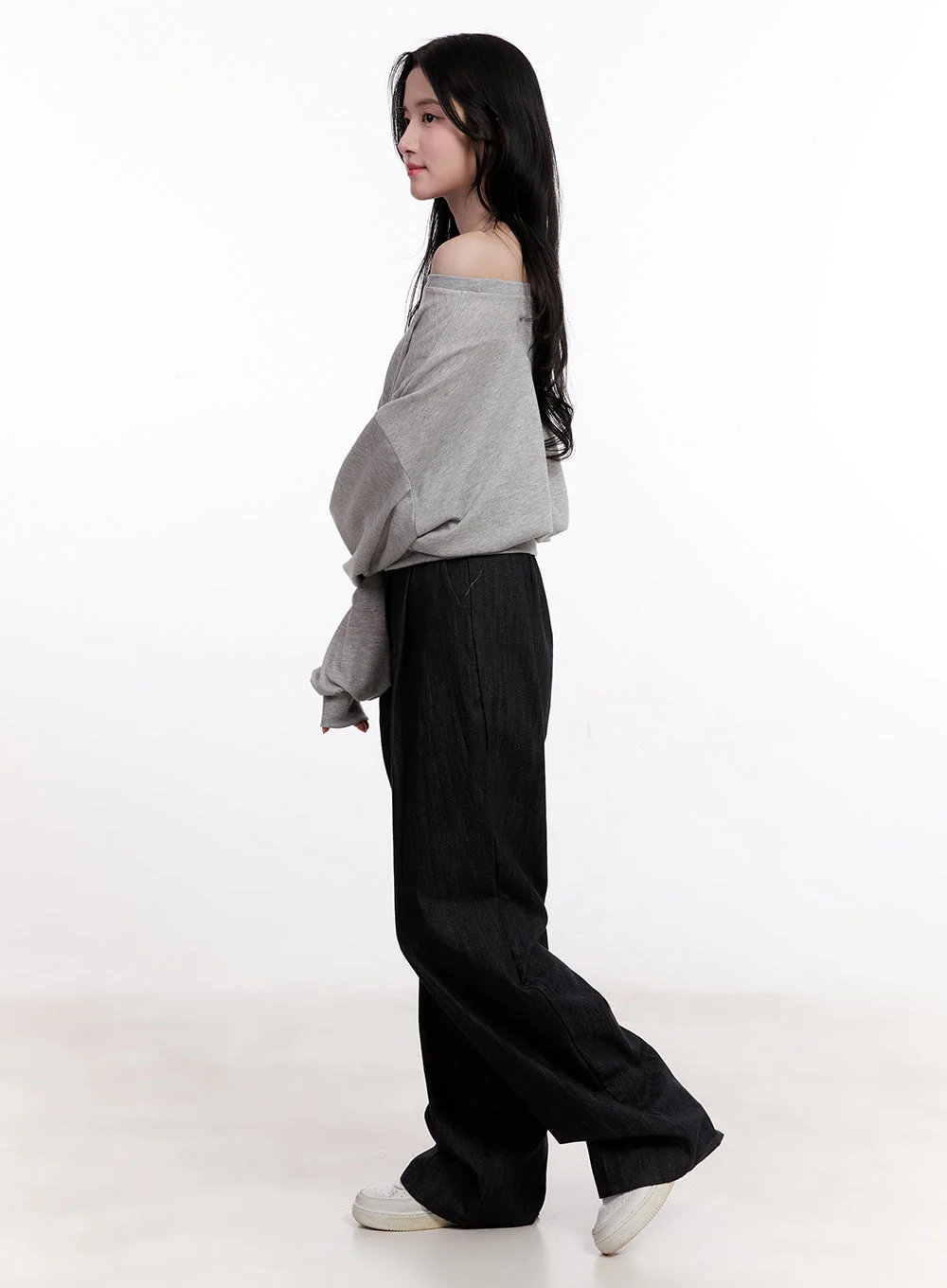 Pintuck Wide-Leg Denim Pants CM527 - Image 4